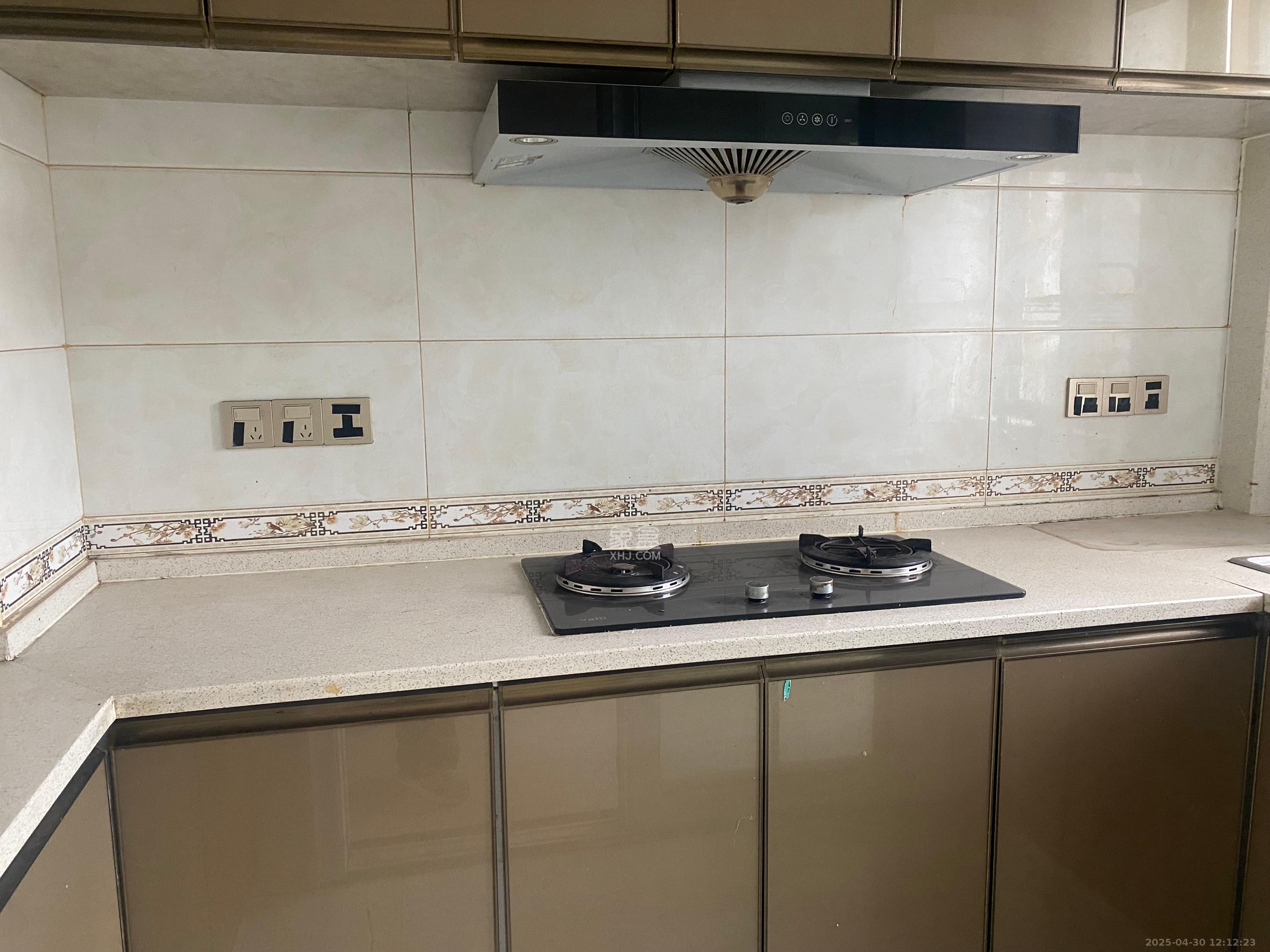 中建芙蓉嘉苑 4室2厅2卫 2300.0元/月 中建芙蓉嘉苑 4室2厅2卫 2300.0元/月室内图