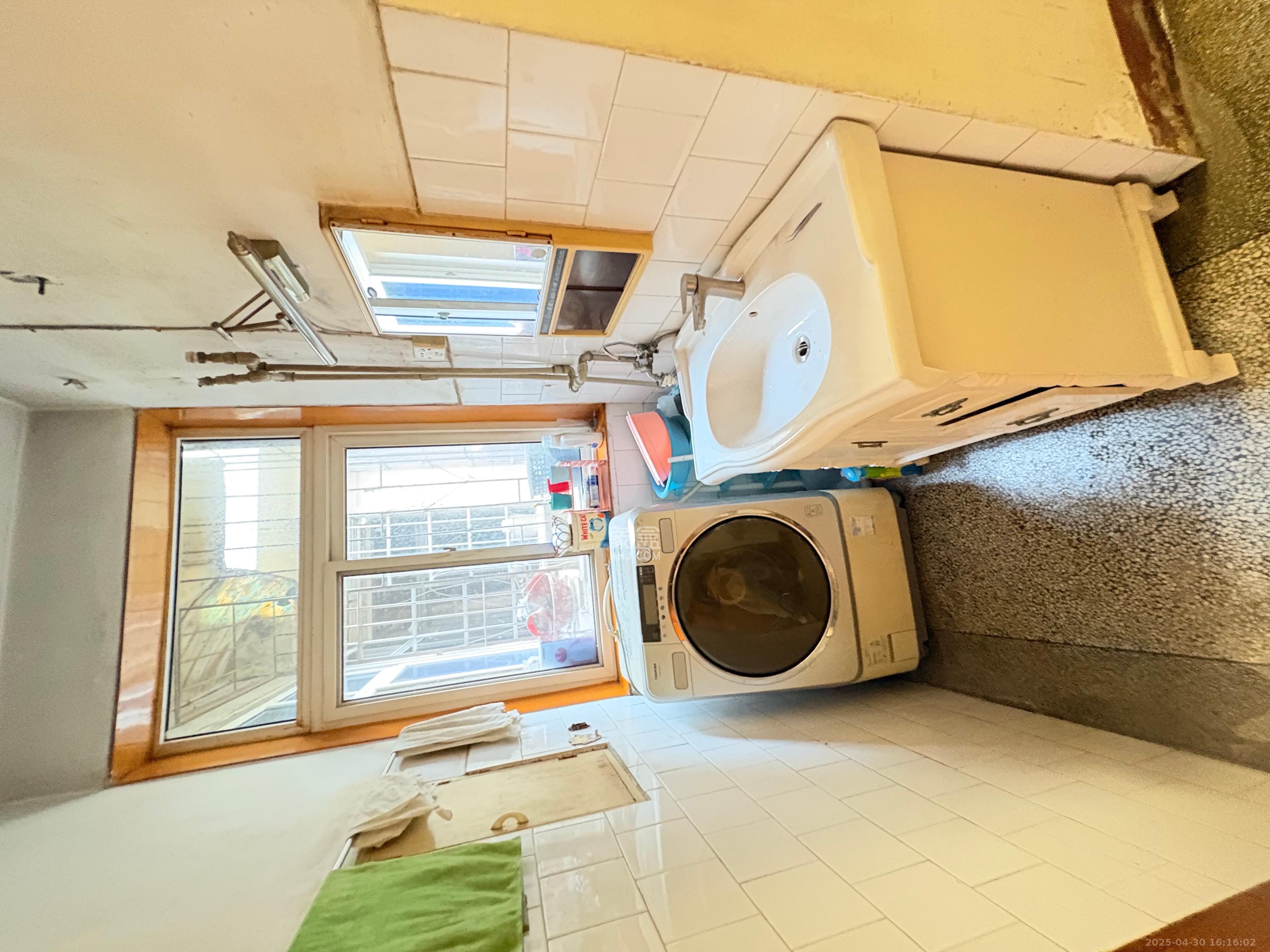 储运公司宿舍(书院南路584号) 2室1厅1卫 1800.0元/月 储运公司宿舍(书院南路584号) 2室1厅1卫 1800.0元/月室内图