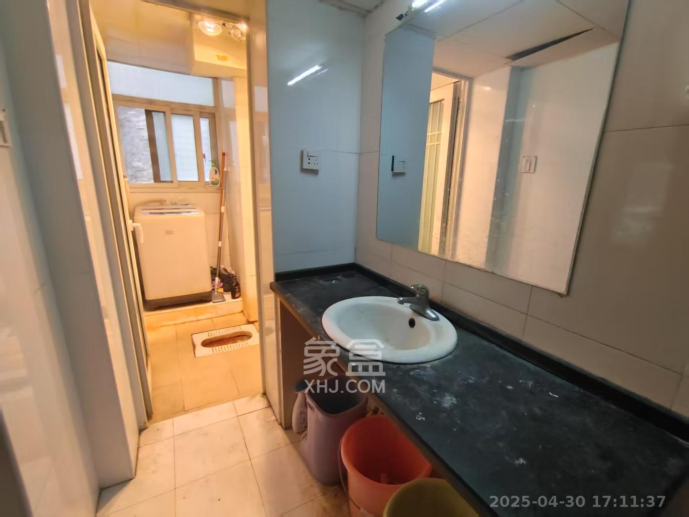 长岭包装宿舍  3室1厅1卫    1600.0元/月 长岭包装宿舍  3室1厅1卫    1600.0元/月室内图