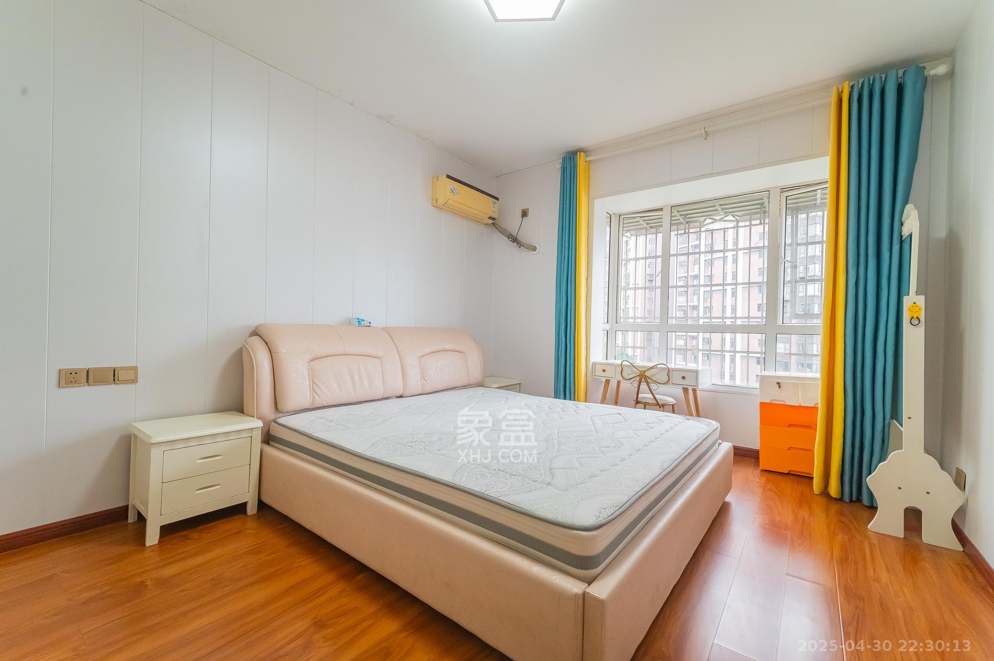 幸福里(幸福里一期) 2室2厅1卫 68.0万 幸福里(幸福里一期) 2室2厅1卫 68.0万卧室