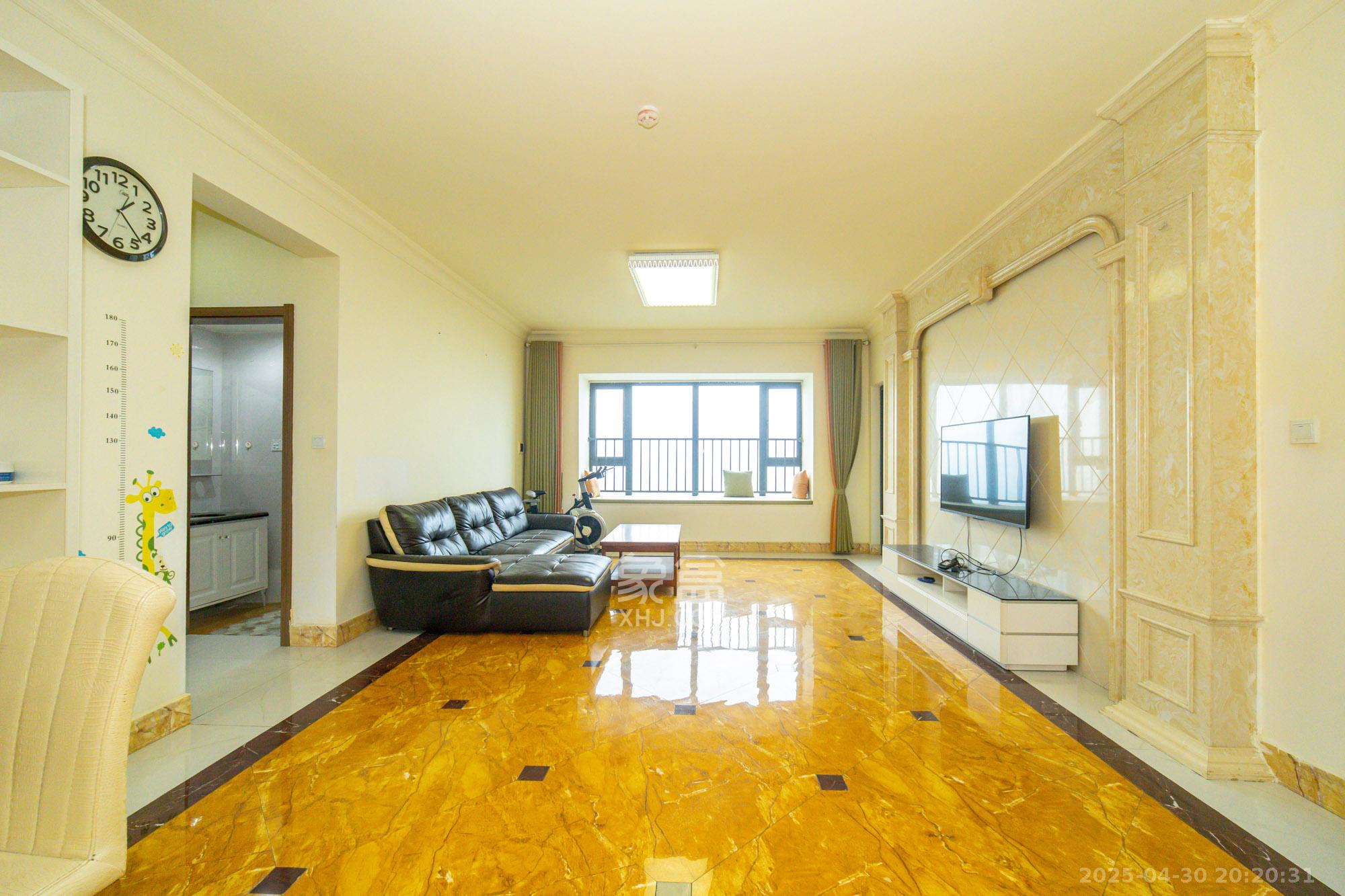 碧桂园威尼斯城 3室2厅2卫 84.8万 碧桂园威尼斯城 3室2厅2卫 84.8万客厅