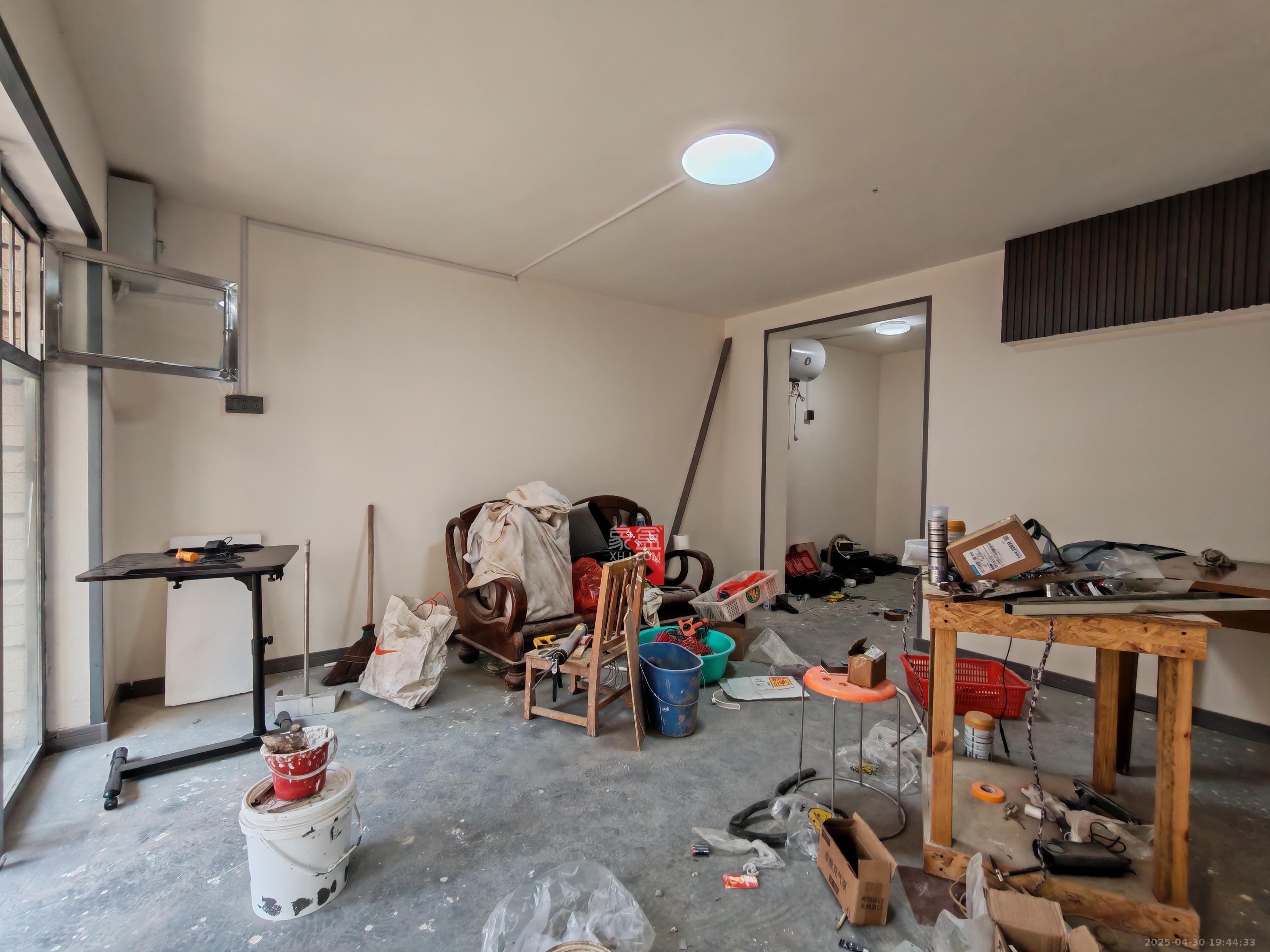 鸿园小区  1室1厅1卫   800.00元/月室内图