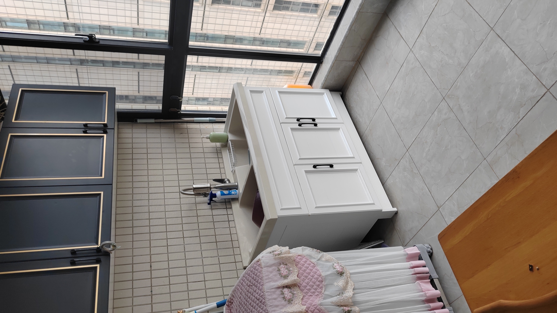 滨海贵族  2室2厅1卫   150.00万客厅