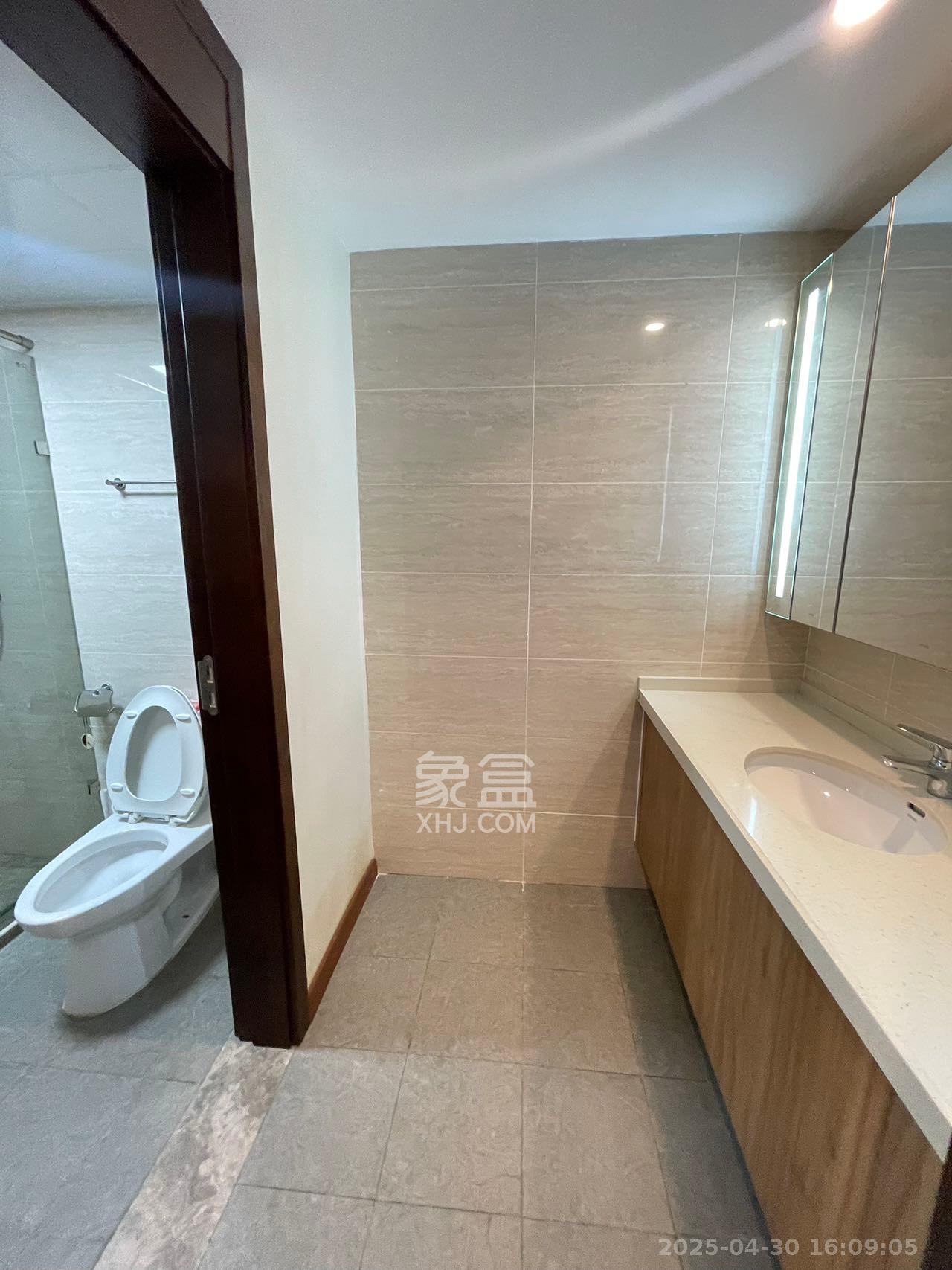 荣泰广场  3室2厅1卫   2600.00元/月室内图