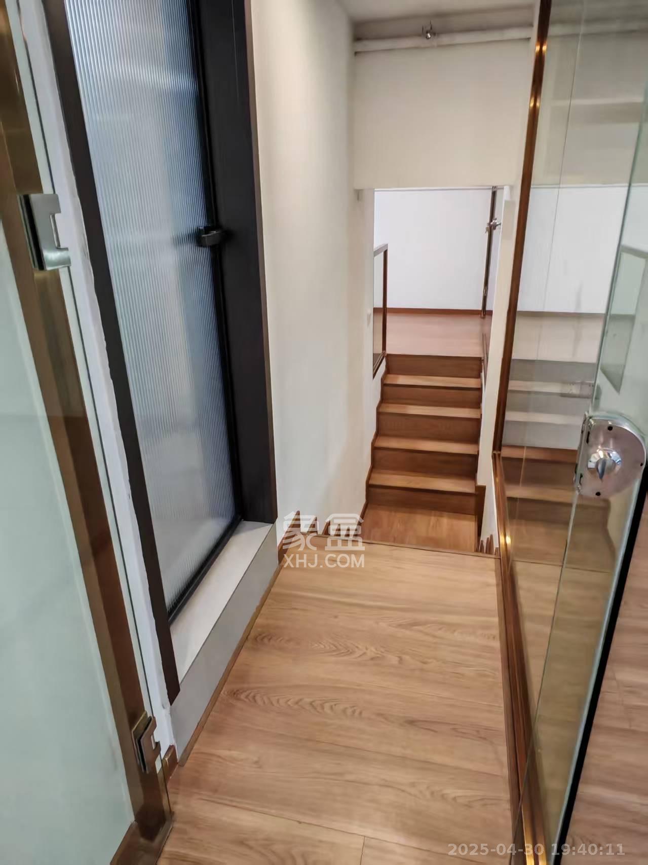 金茂建发泊悦  2室2厅1卫   3500.00元/月室内图