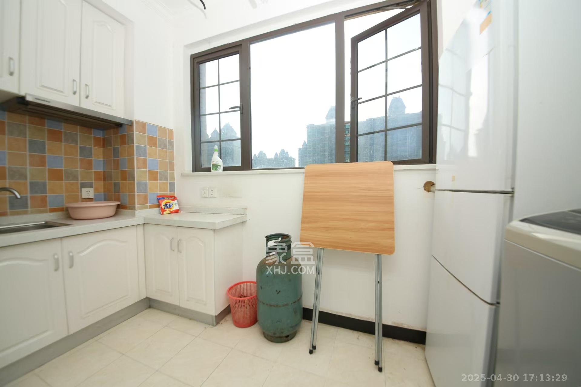 宏聚地中海  1室1厅1卫    1400.0元/月 宏聚地中海  1室1厅1卫    1400.0元/月室内图