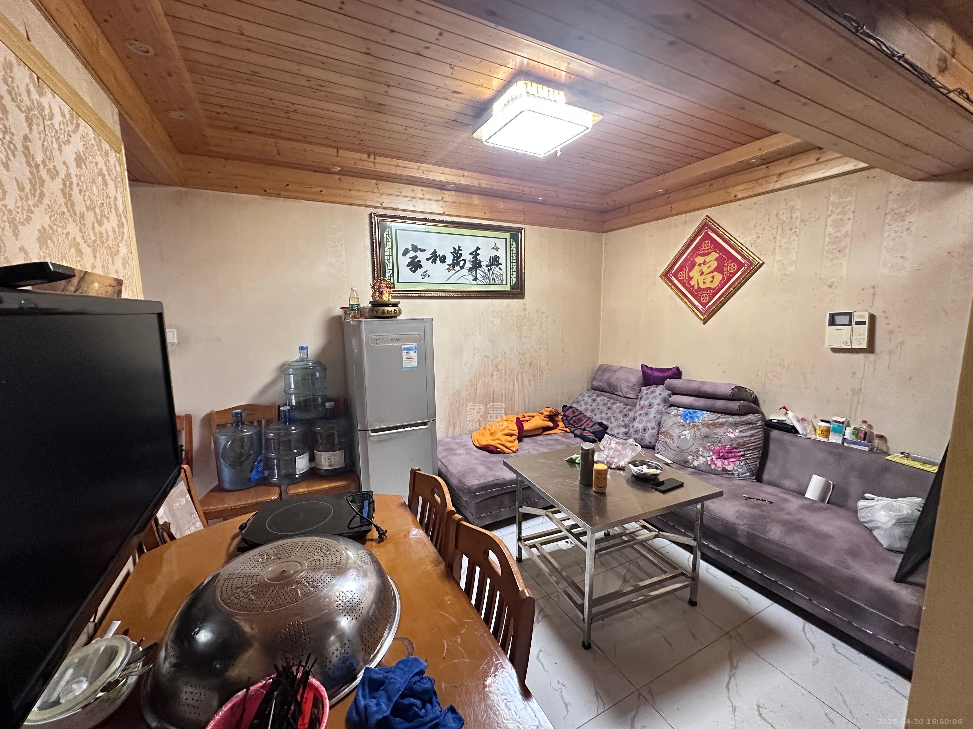 华润橡树湾 2室1厅1卫 1700.0元/月 华润橡树湾 2室1厅1卫 1700.0元/月室内图