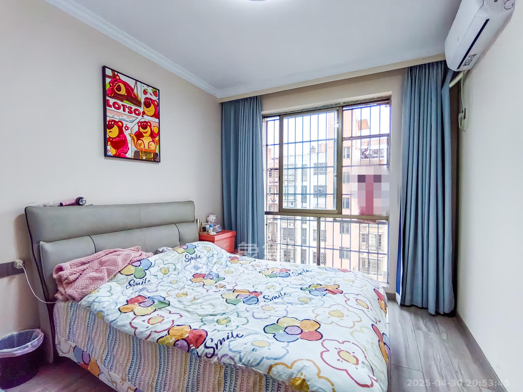 阳光丽景  3室2厅2卫    89.8万 阳光丽景  3室2厅2卫    89.8万卧室