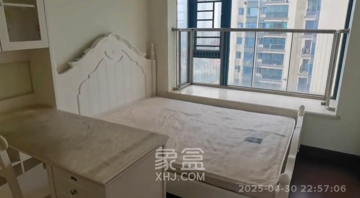 恒大绿洲  3室2厅2卫   2600.00元/月室内图