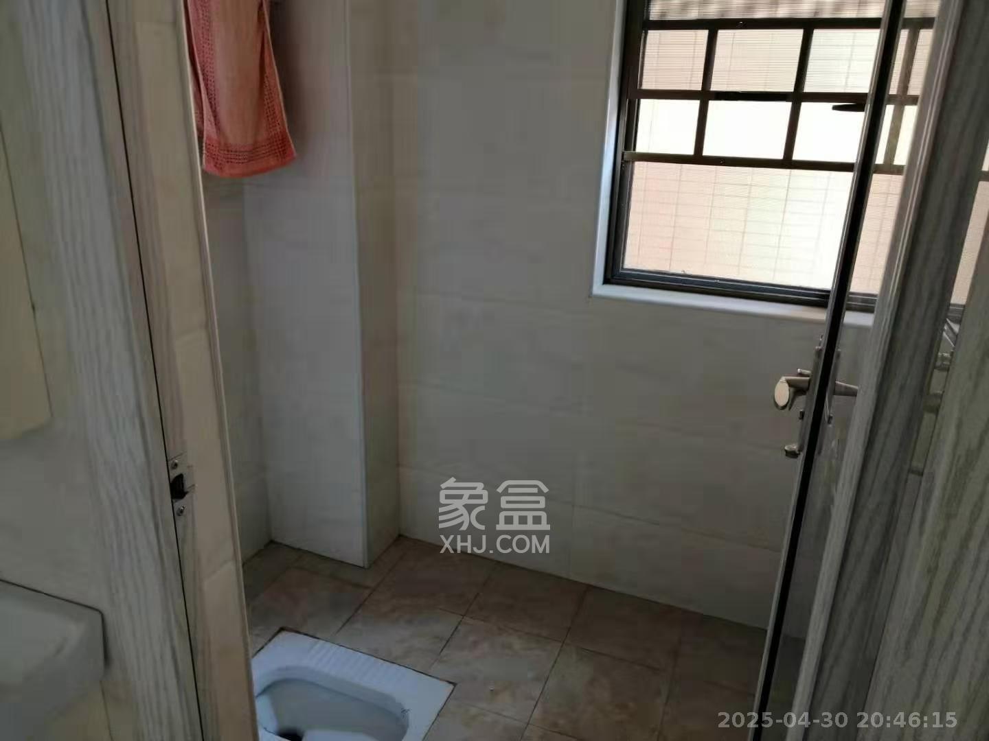 江山帝景雅典  3室2厅2卫   3100.00元/月室内图
