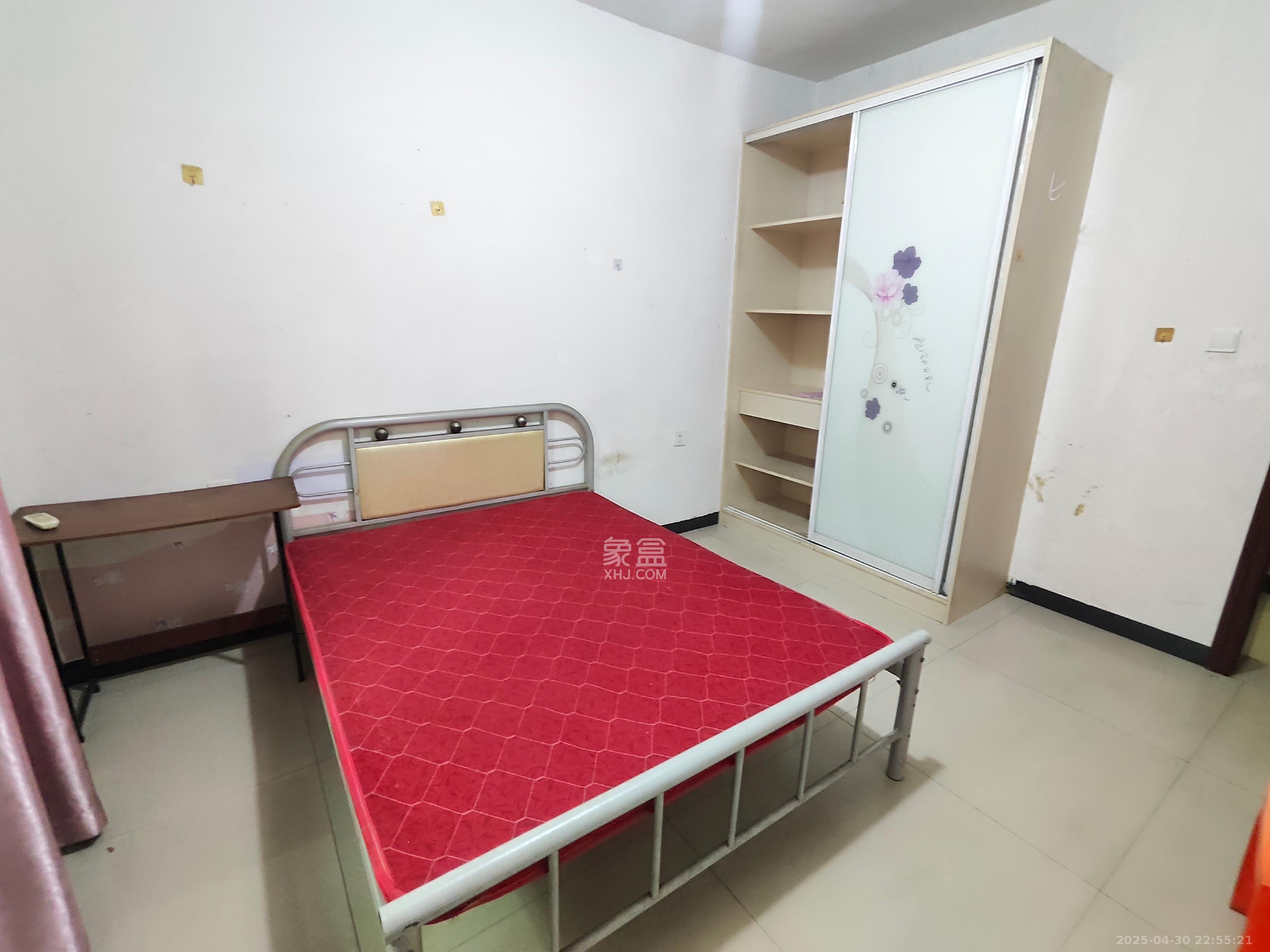 大桥四区  2室2厅1卫    1200.0元/月 大桥四区  2室2厅1卫    1200.0元/月室内图