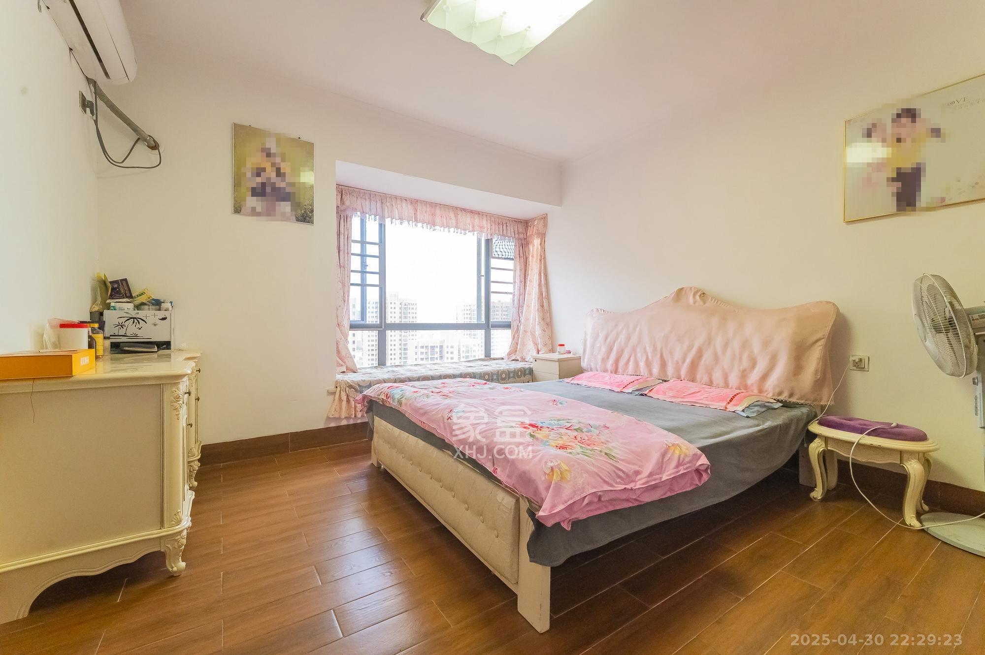 深业睿城 4室2厅2卫 120.8万 深业睿城 4室2厅2卫 120.8万卧室