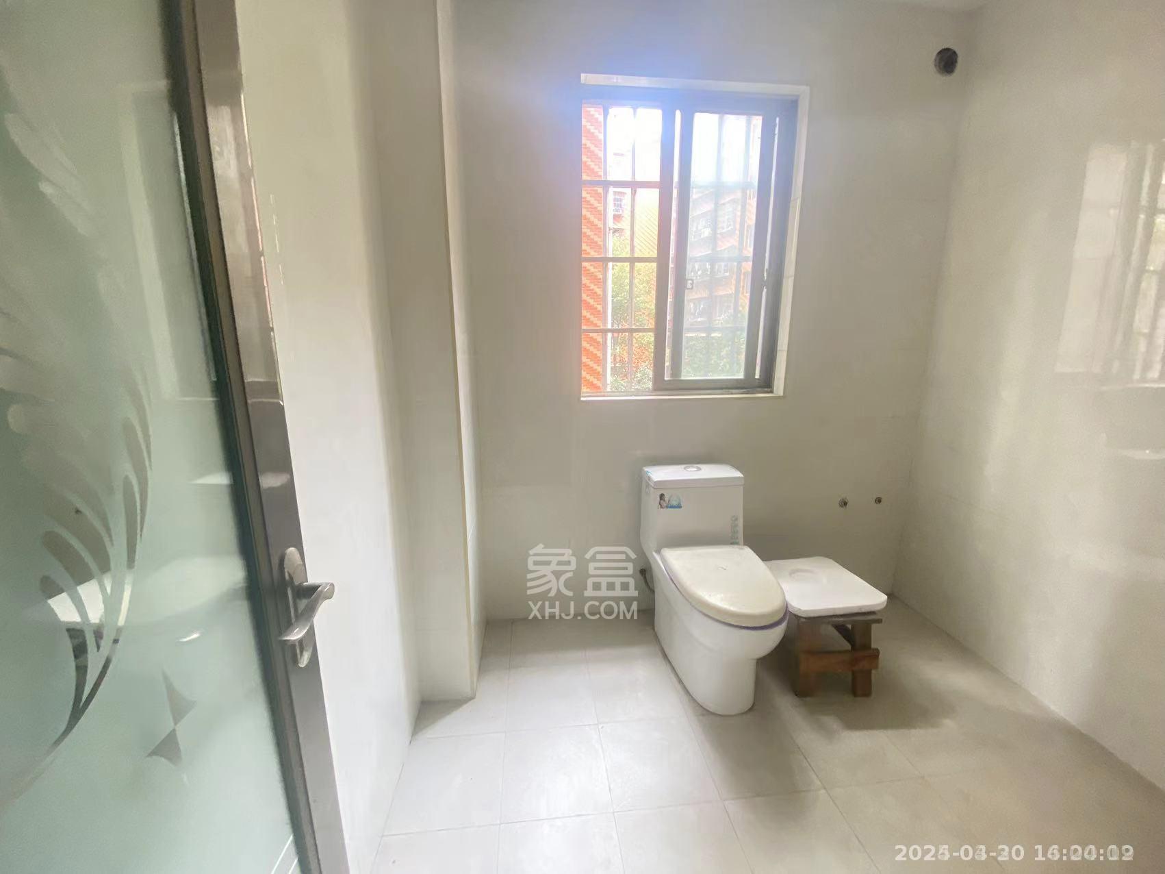 瑞丽江南(江南世家三期) 3室0厅0卫 1400.0元/月 瑞丽江南(江南世家三期) 3室0厅0卫 1400.0元/月室内图