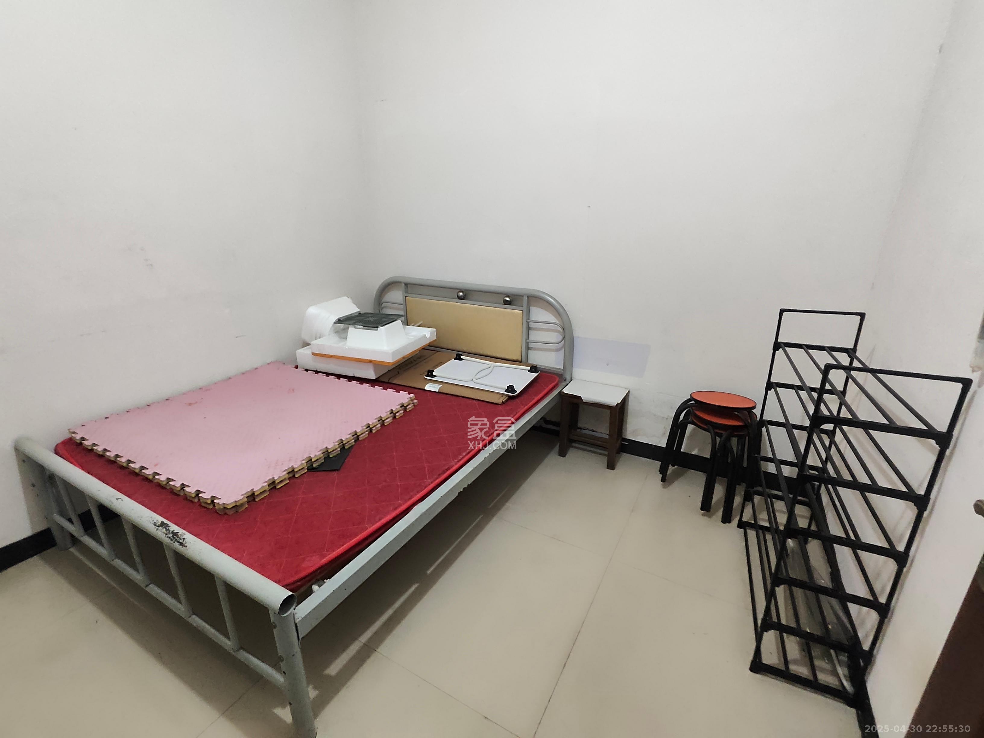 大桥四区  2室2厅1卫    1200.0元/月 大桥四区  2室2厅1卫    1200.0元/月室内图