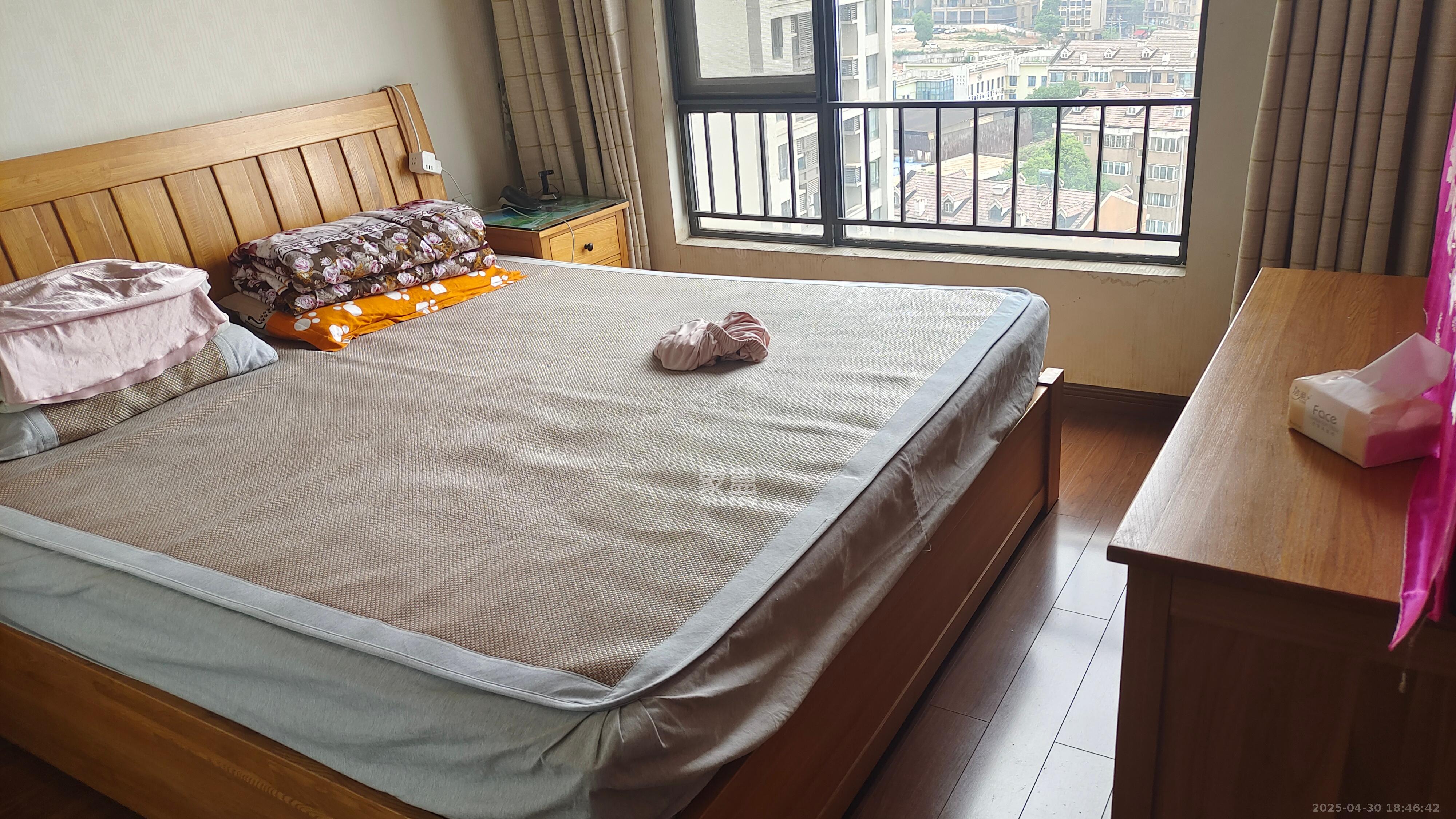 万科金域华府三四期 3室2厅1卫 2800.0元/月 万科金域华府三四期 3室2厅1卫 2800.0元/月室内图