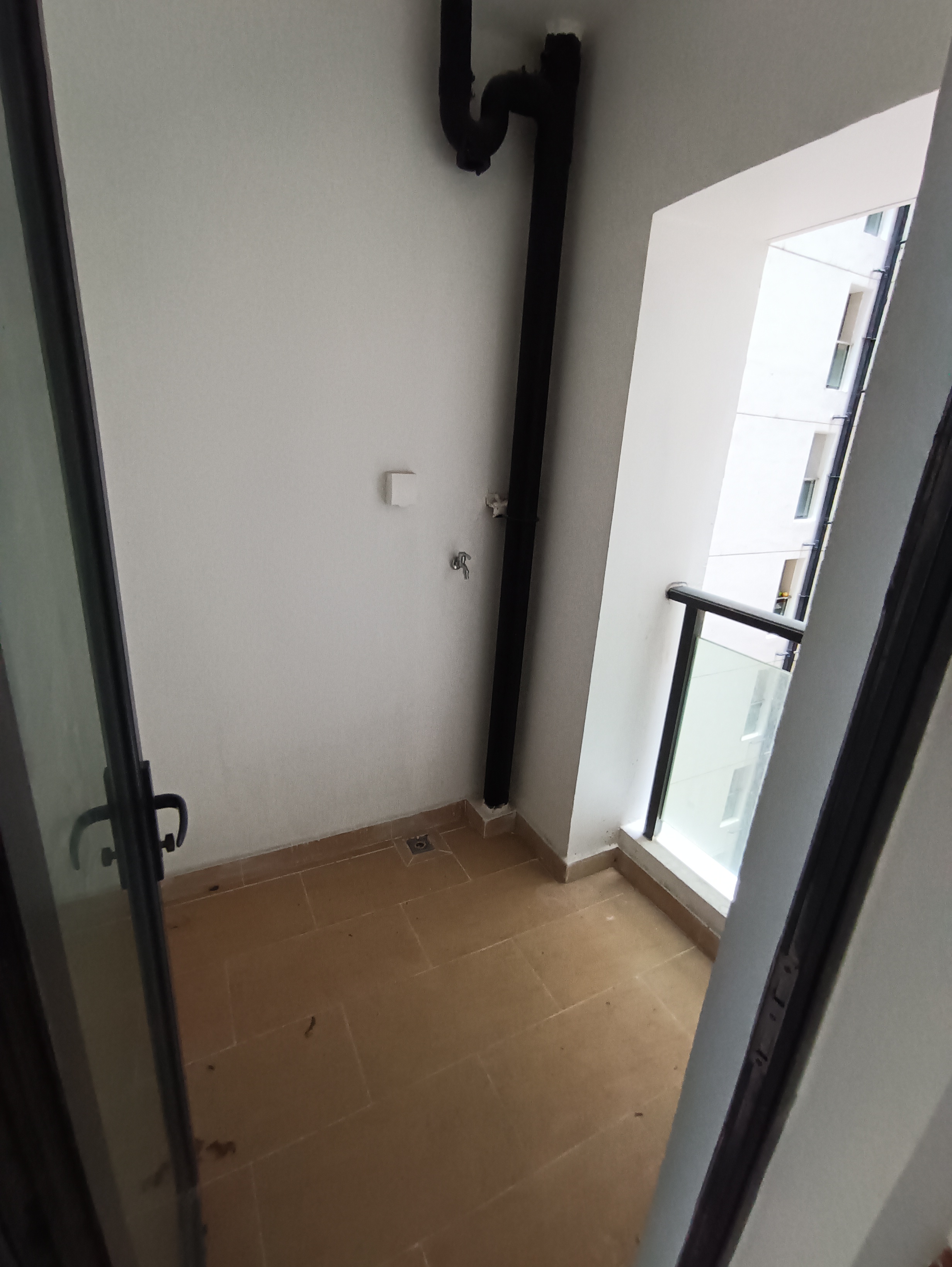 恒大美丽沙天璟湾 2室2厅1卫 175.0万 恒大美丽沙天璟湾 2室2厅1卫 175.0万客厅