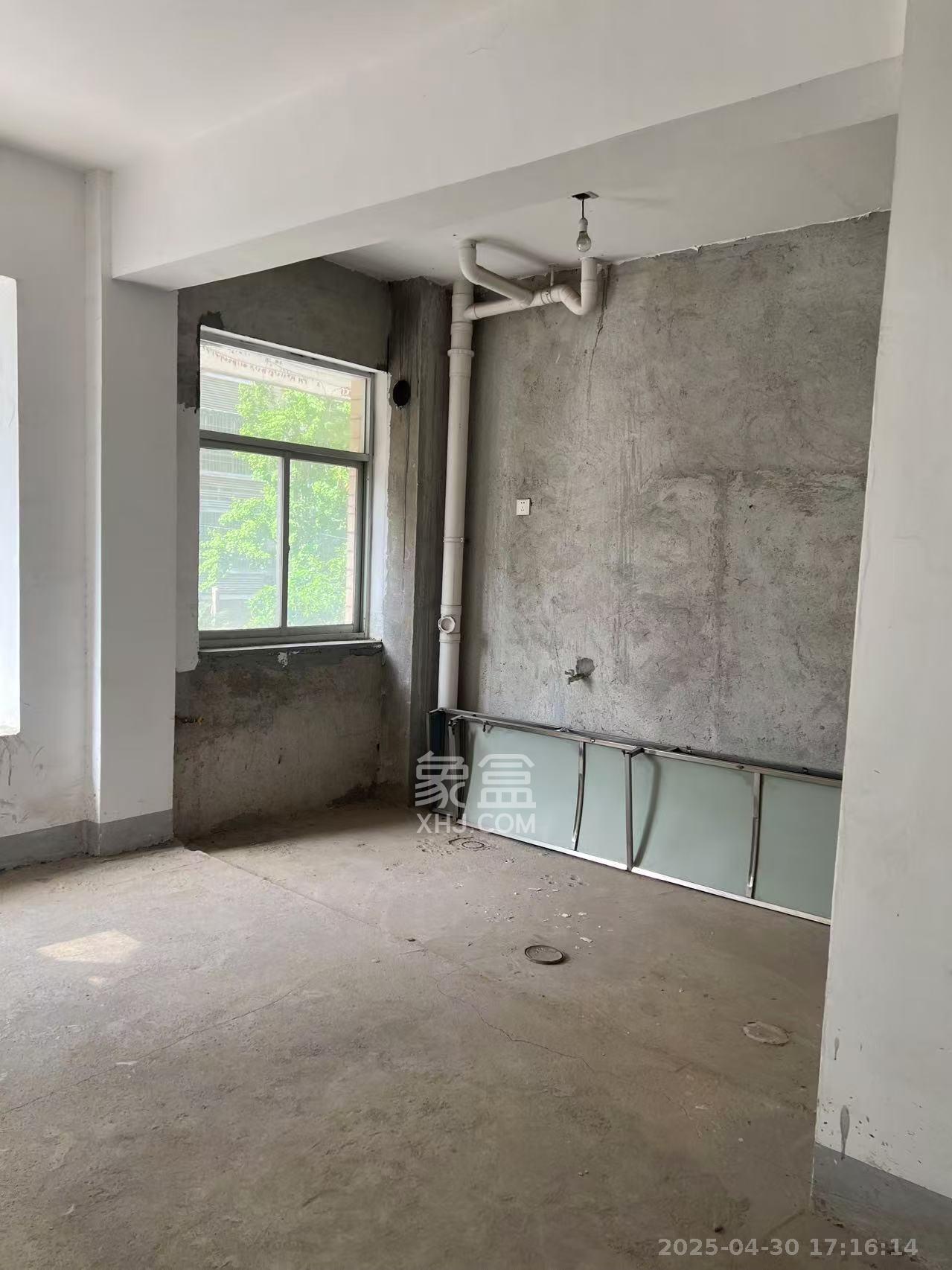 芙蓉山庄 3室2厅2卫 68.0万 芙蓉山庄 3室2厅2卫 68.0万室内图