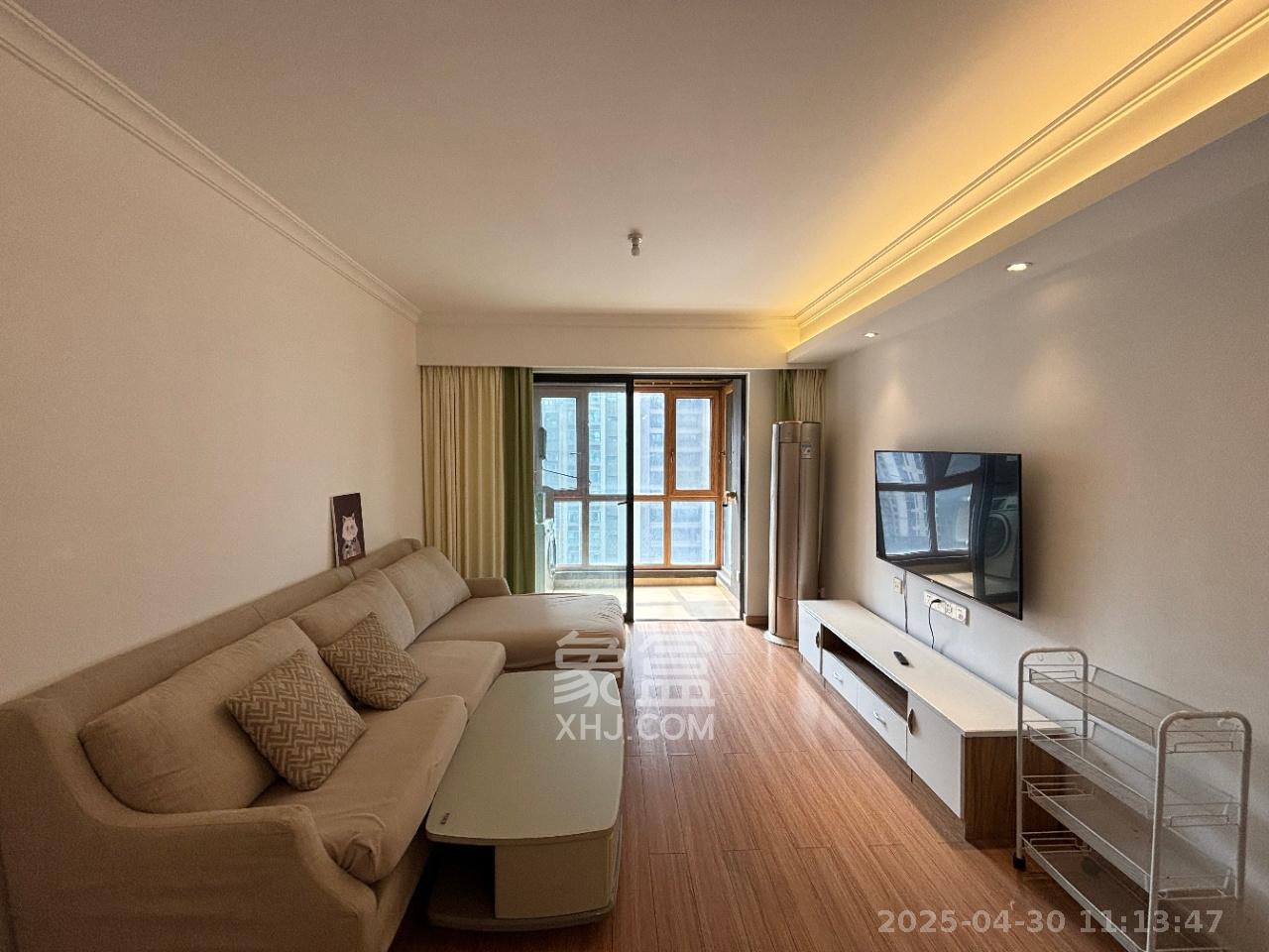 万科魅力之城  3室2厅2卫    2600.0元/月 万科魅力之城  3室2厅2卫    2600.0元/月室内图