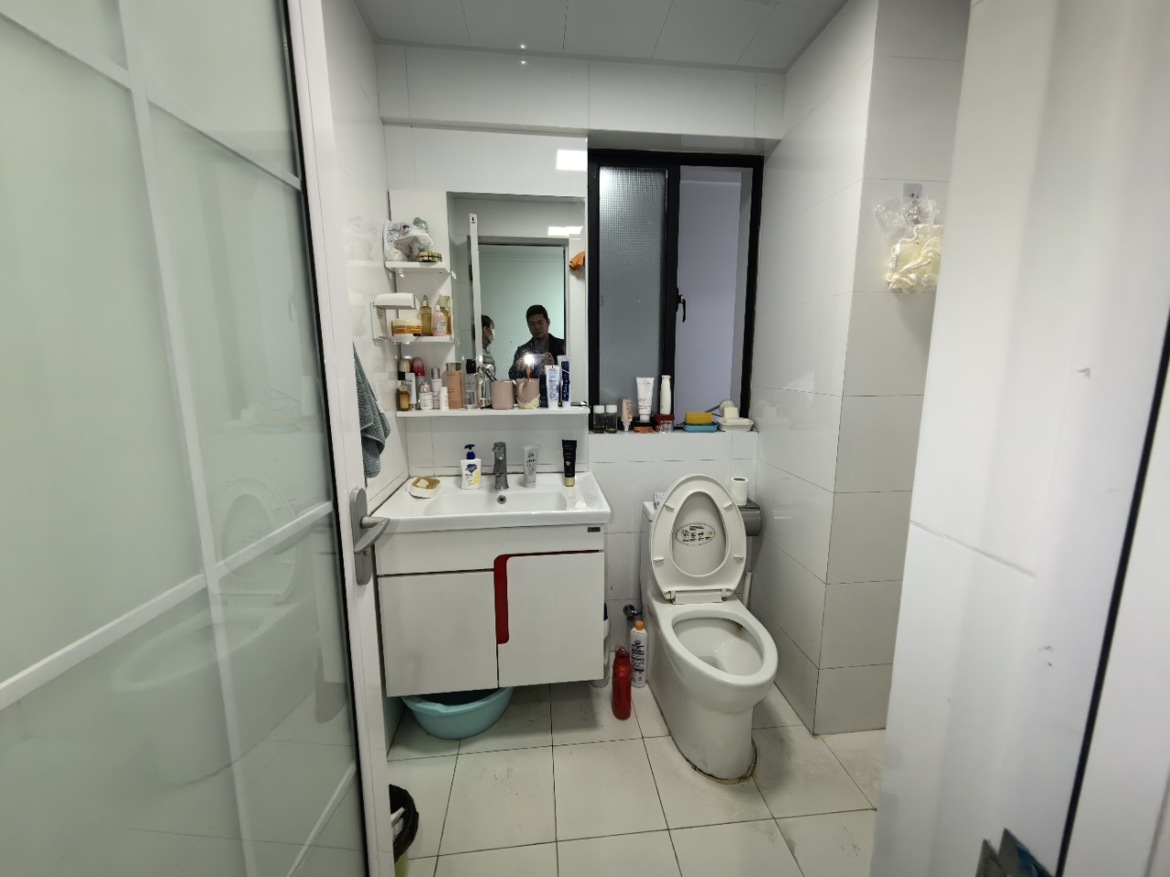 华盛国际公寓  2室2厅1卫    95.0万 华盛国际公寓  2室2厅1卫    95.0万室内图