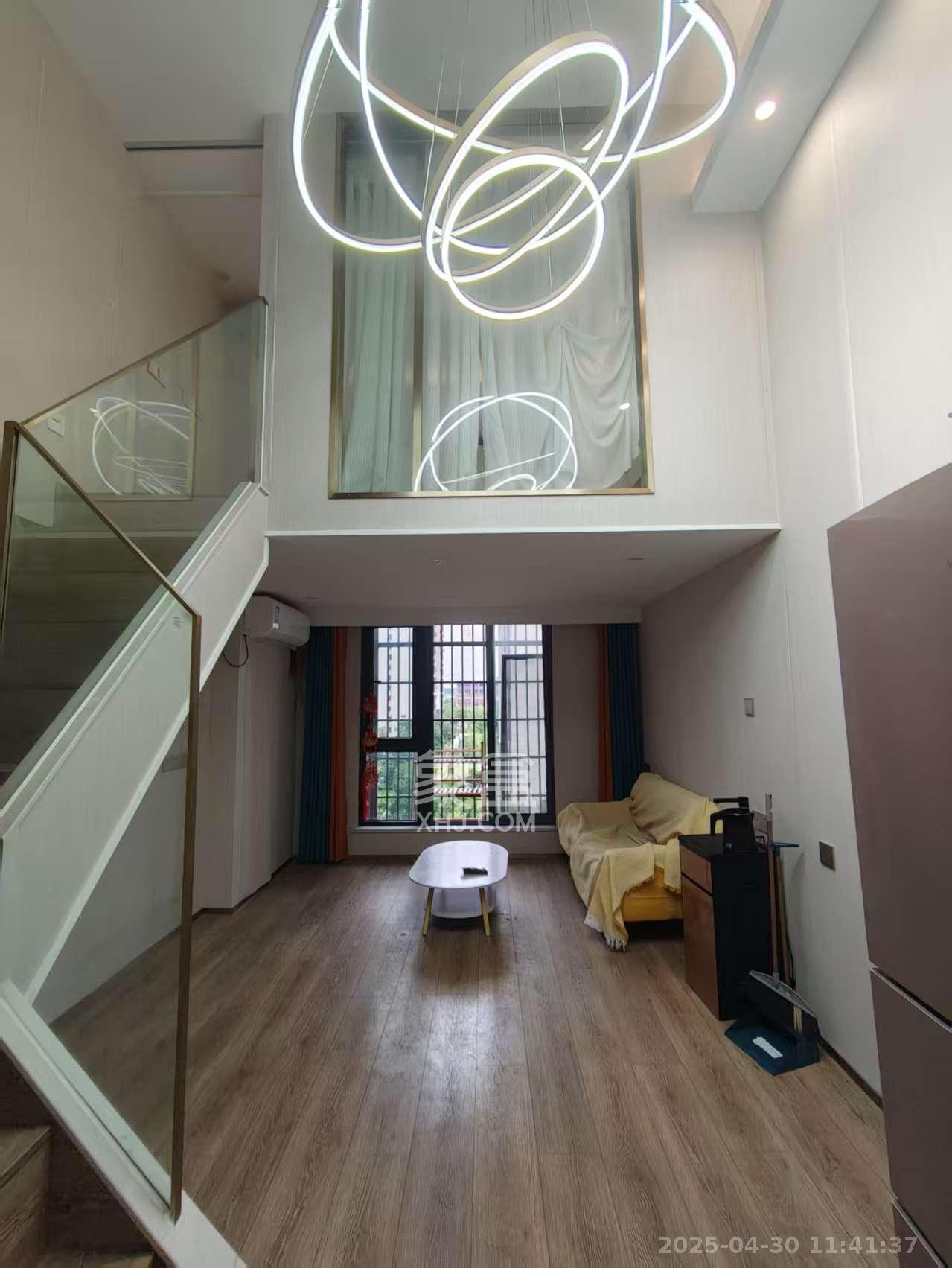 华远海蓝郡 2室2厅1卫 1400.0元/月 华远海蓝郡 2室2厅1卫 1400.0元/月室内图