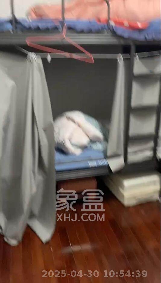 南国嘉苑 3室2厅1卫 2700.0元/月 南国嘉苑 3室2厅1卫 2700.0元/月室内图