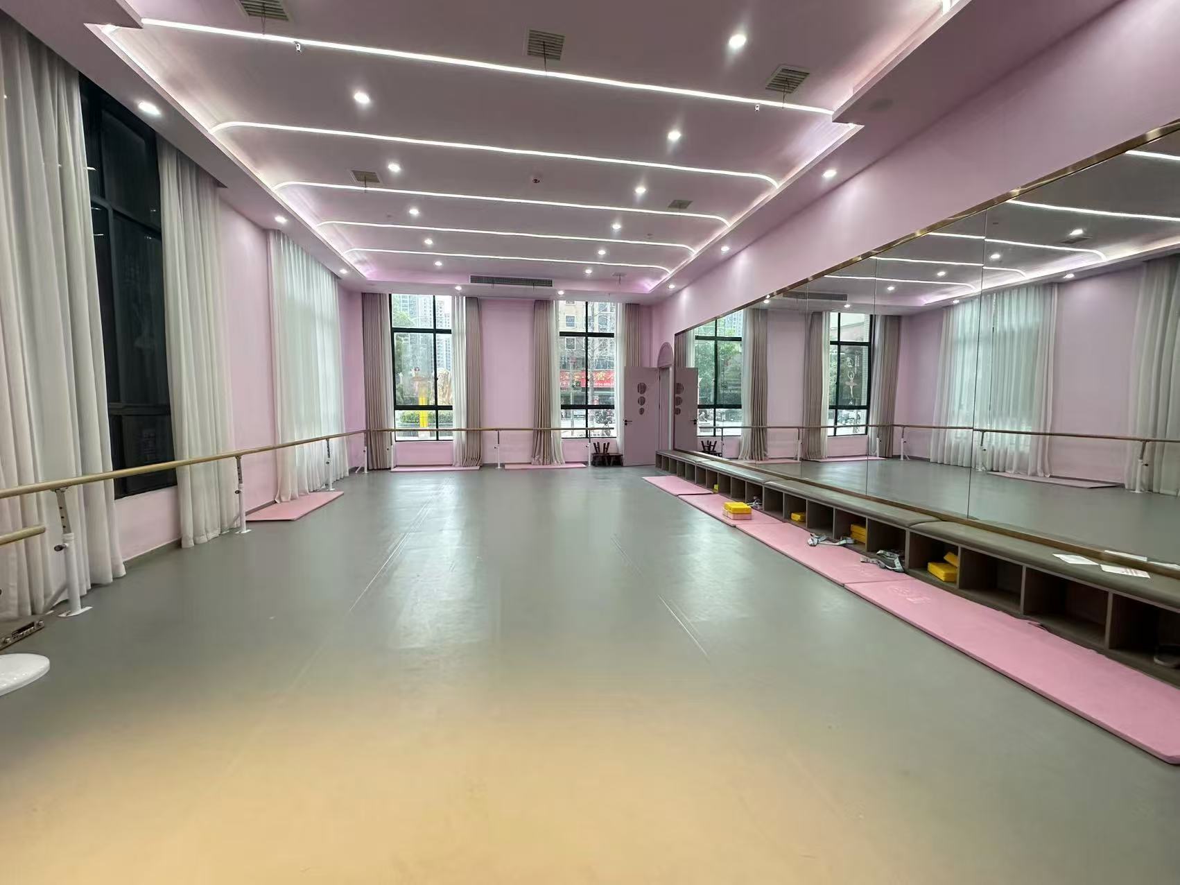 长湖峰境 2室1厅1卫 10000.0元/月 长湖峰境 2室1厅1卫 10000.0元/月室内图