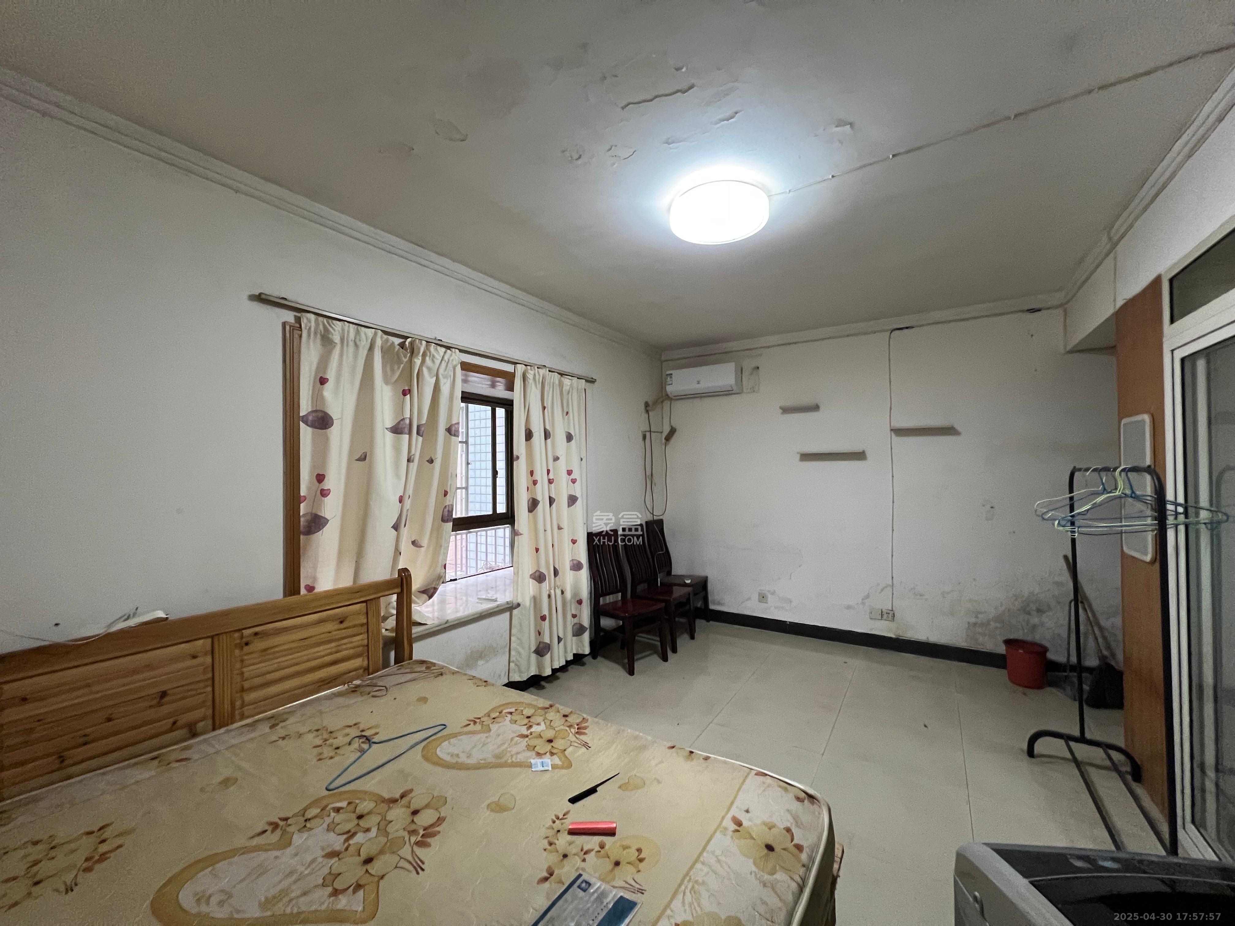 三和公寓  1室0厅1卫    800.0元/月 三和公寓  1室0厅1卫    800.0元/月室内图