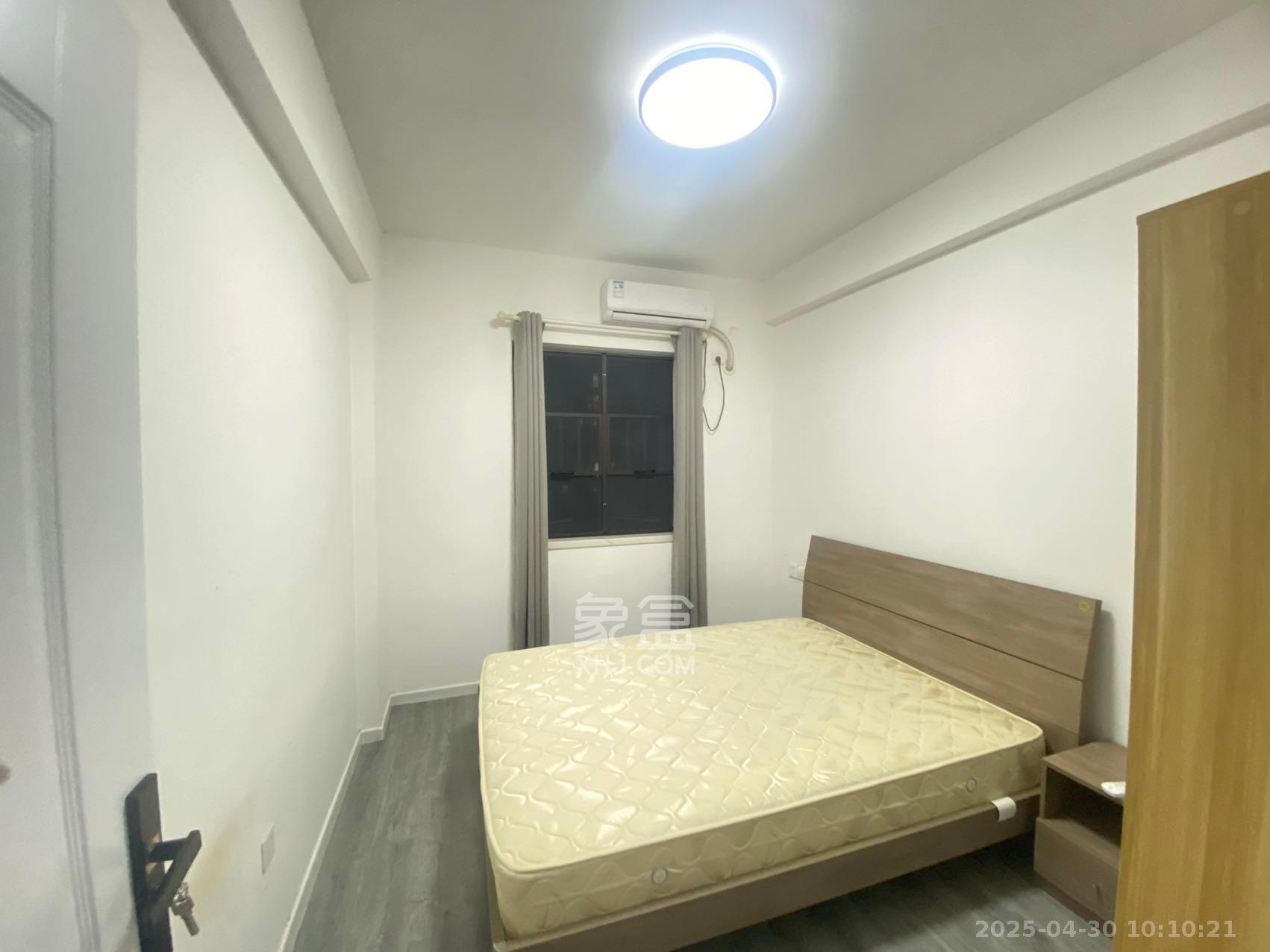 梅溪盛荟  4室2厅2卫   3200.00元/月室内图