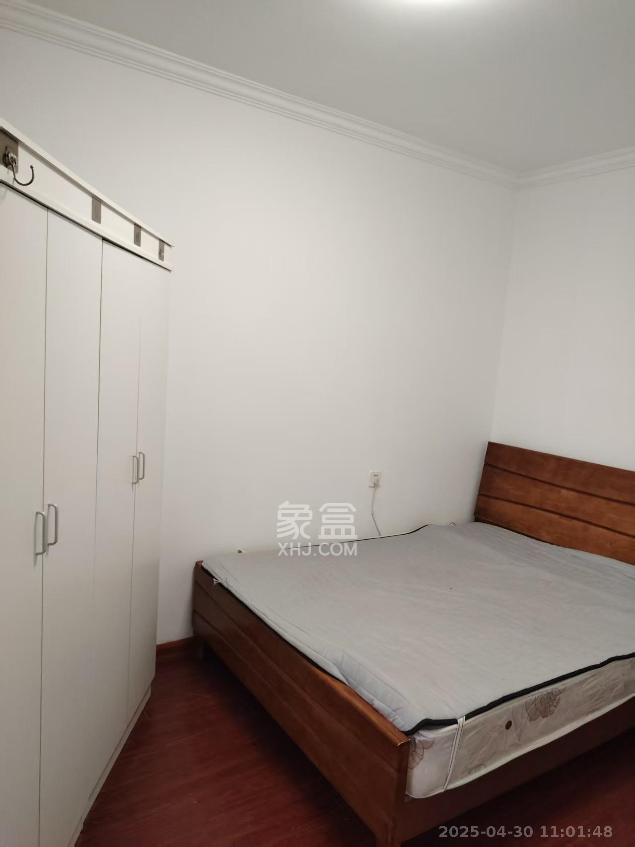 融科东南海 1室1厅1卫 1300.0元/月 融科东南海 1室1厅1卫 1300.0元/月室内图