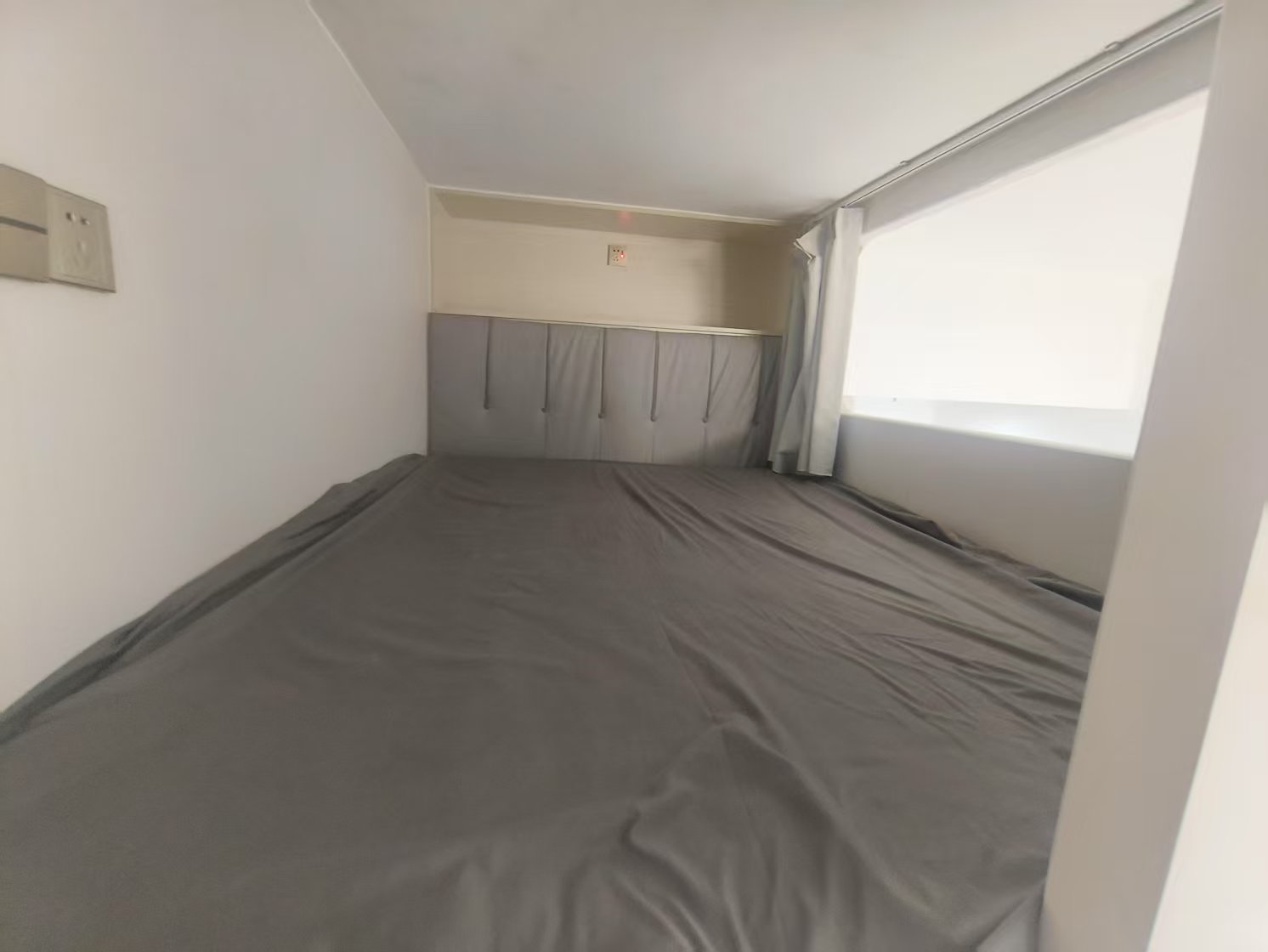 保利香槟国际  1室1厅1卫    21.8万 保利香槟国际  1室1厅1卫    21.8万室内图