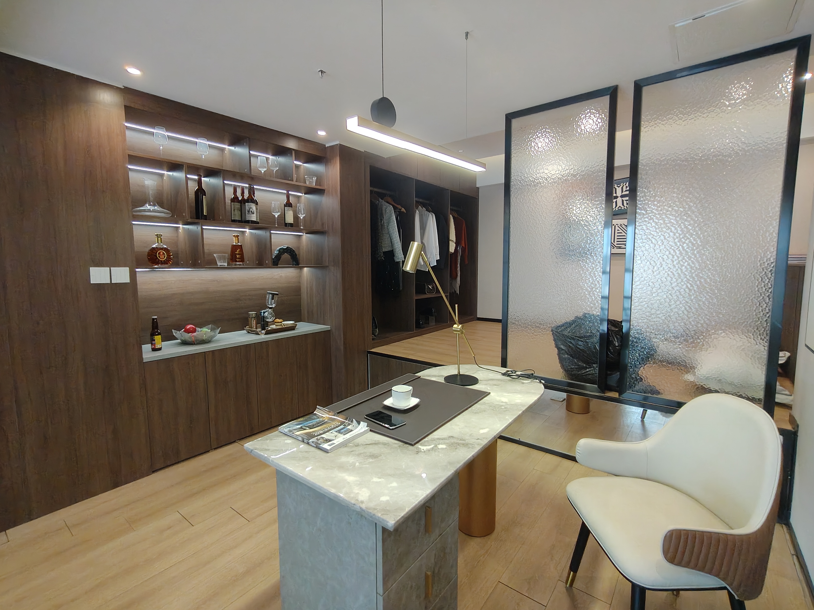 俊景万和城 1室1厅1卫 1600.0元/月 俊景万和城 1室1厅1卫 1600.0元/月室内图