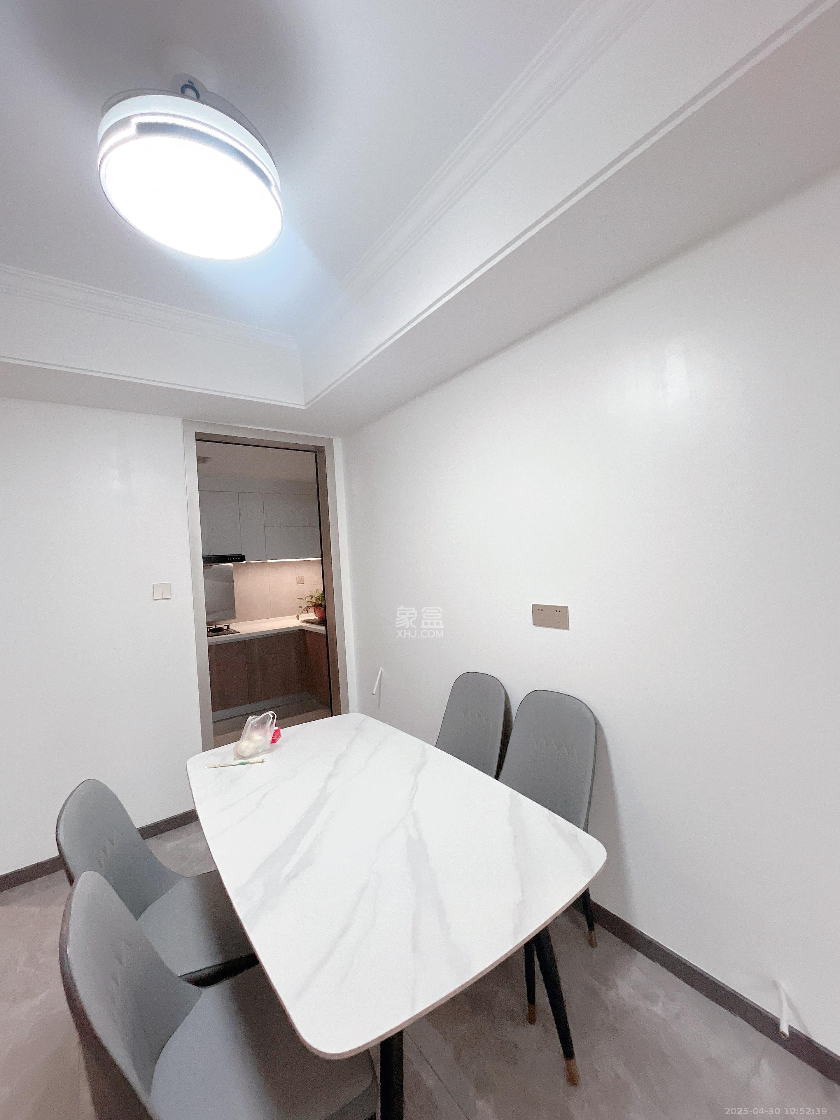 汽车西站商贸城(河西望城坡) 1室0厅0卫 800.0元/月 汽车西站商贸城(河西望城坡) 1室0厅0卫 800.0元/月室内图