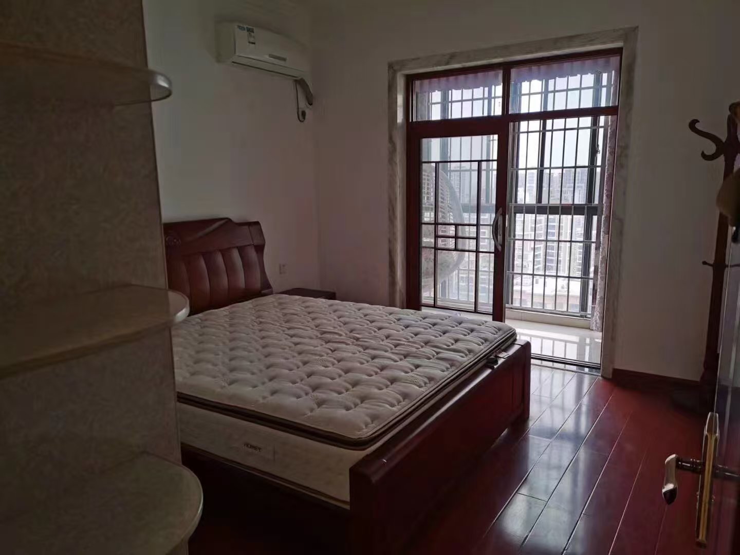 龙锦花苑  2室0厅0卫   1900.00元/月户型图
