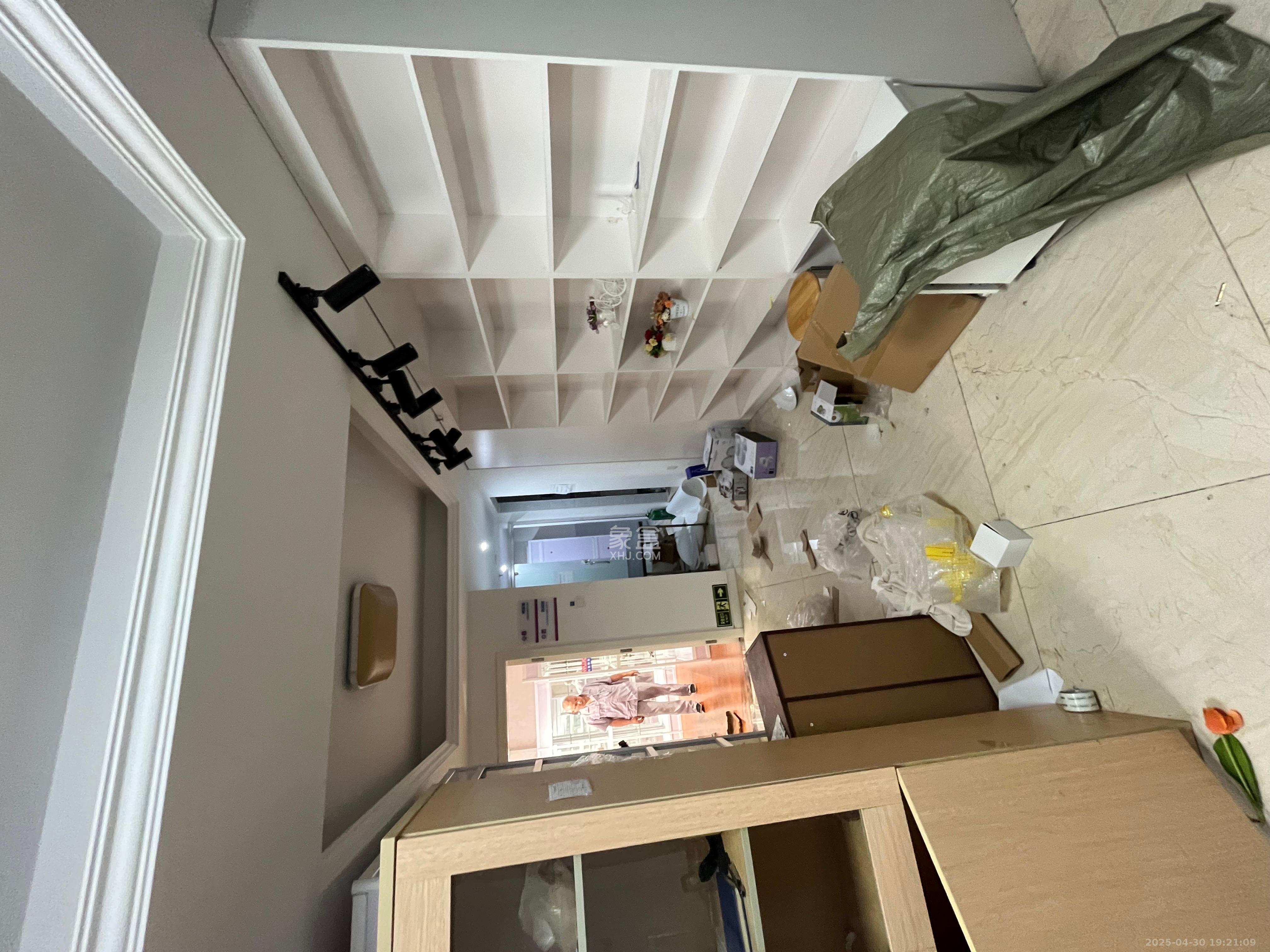 长盛上东区 1室1厅1卫 1600.0元/月 长盛上东区 1室1厅1卫 1600.0元/月室内图