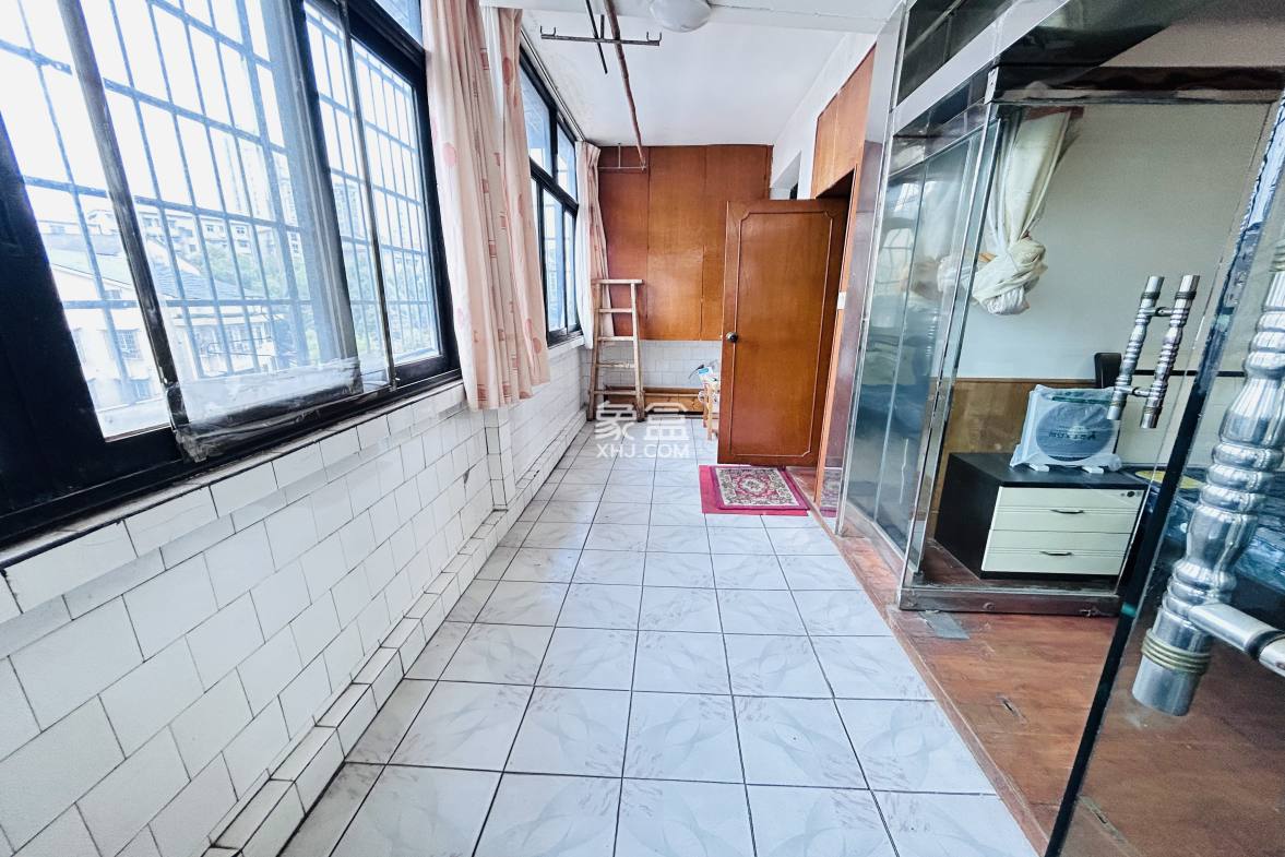 虎形山社区 3室2厅1卫 30.8万 虎形山社区 3室2厅1卫 30.8万室内图