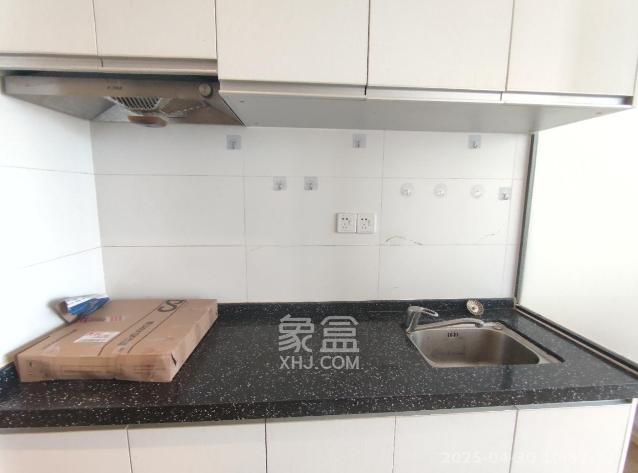 江山帝景哈佛  1室1厅1卫    1400.0元/月 江山帝景哈佛  1室1厅1卫    1400.0元/月室内图