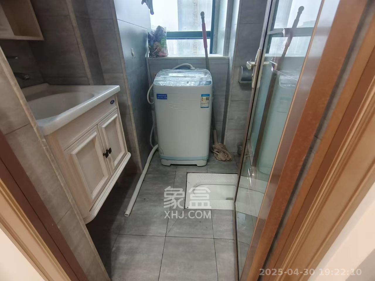 洋湖时代 1室1厅1卫 1100.0元/月 洋湖时代 1室1厅1卫 1100.0元/月室内图