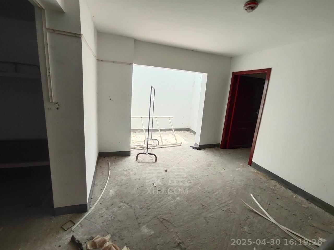 碧桂园江山一品 3室2厅2卫 1500.0元/月 碧桂园江山一品 3室2厅2卫 1500.0元/月室内图