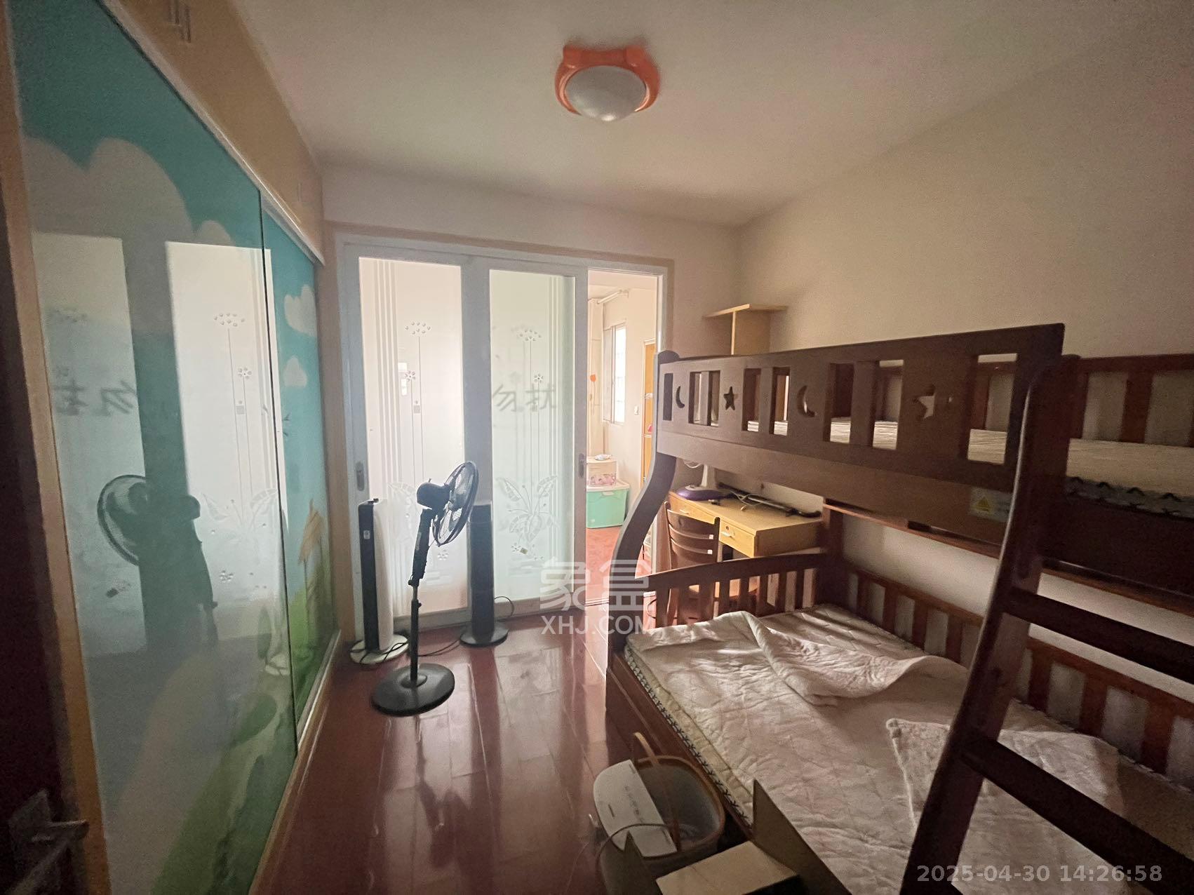 嘉盛华庭（一期、二期、三期）  4室2厅1卫    3200.0元/月室内图