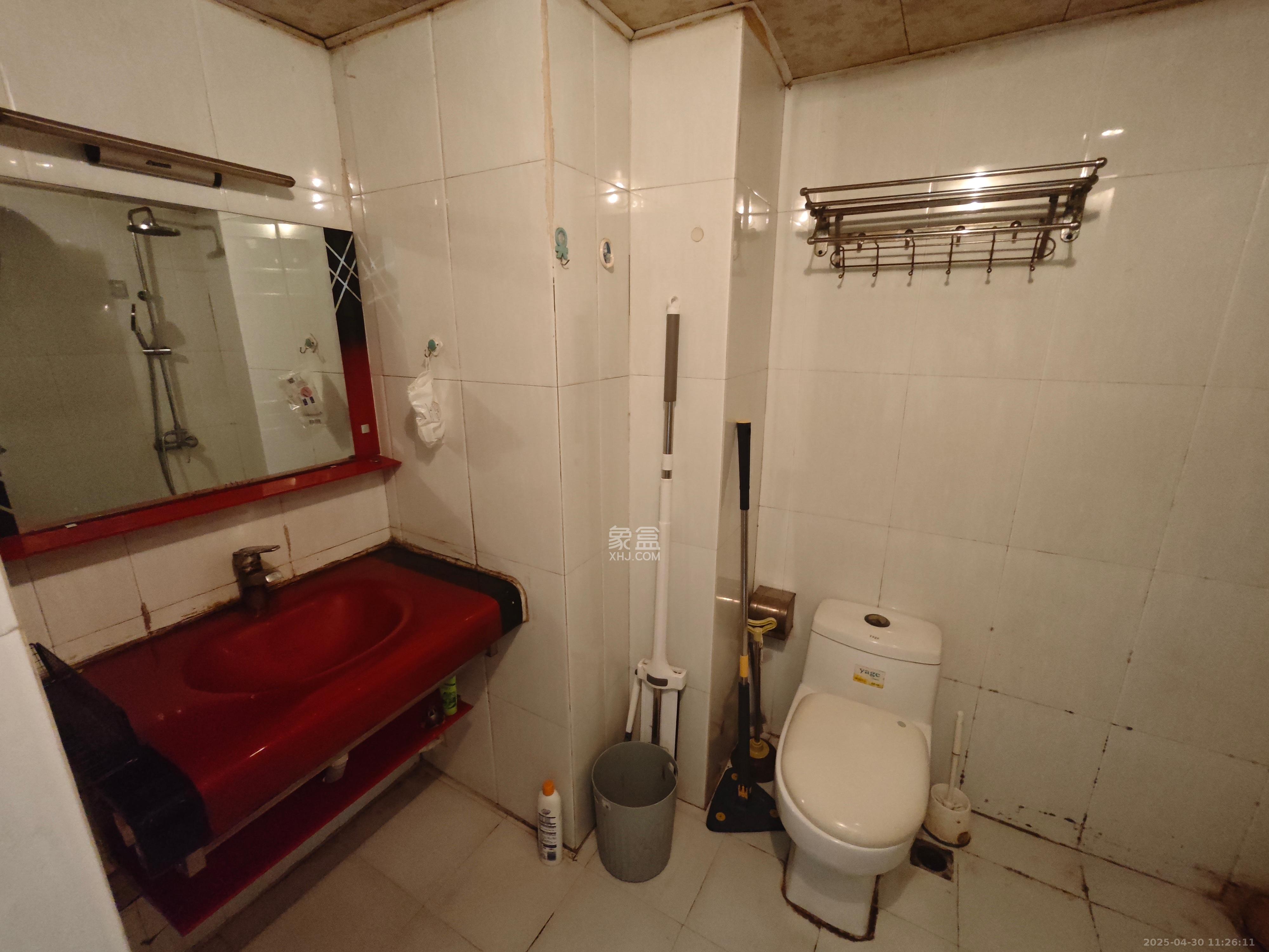 山水华景 1室1厅1卫 1500.0元/月 山水华景 1室1厅1卫 1500.0元/月室内图