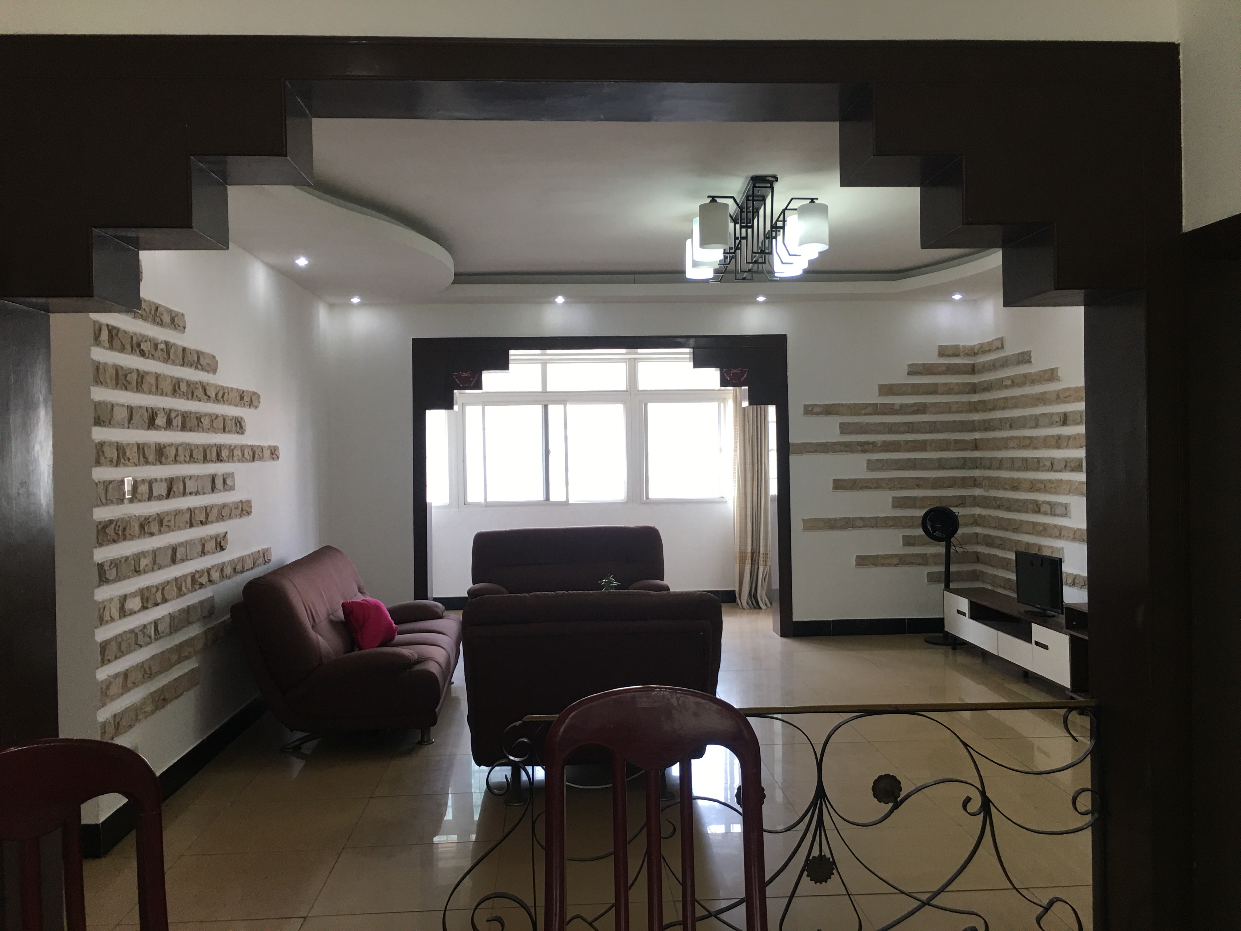 碧翠园石油住宅小区 3室2厅2卫 1500.0元/月 碧翠园石油住宅小区 3室2厅2卫 1500.0元/月室内图