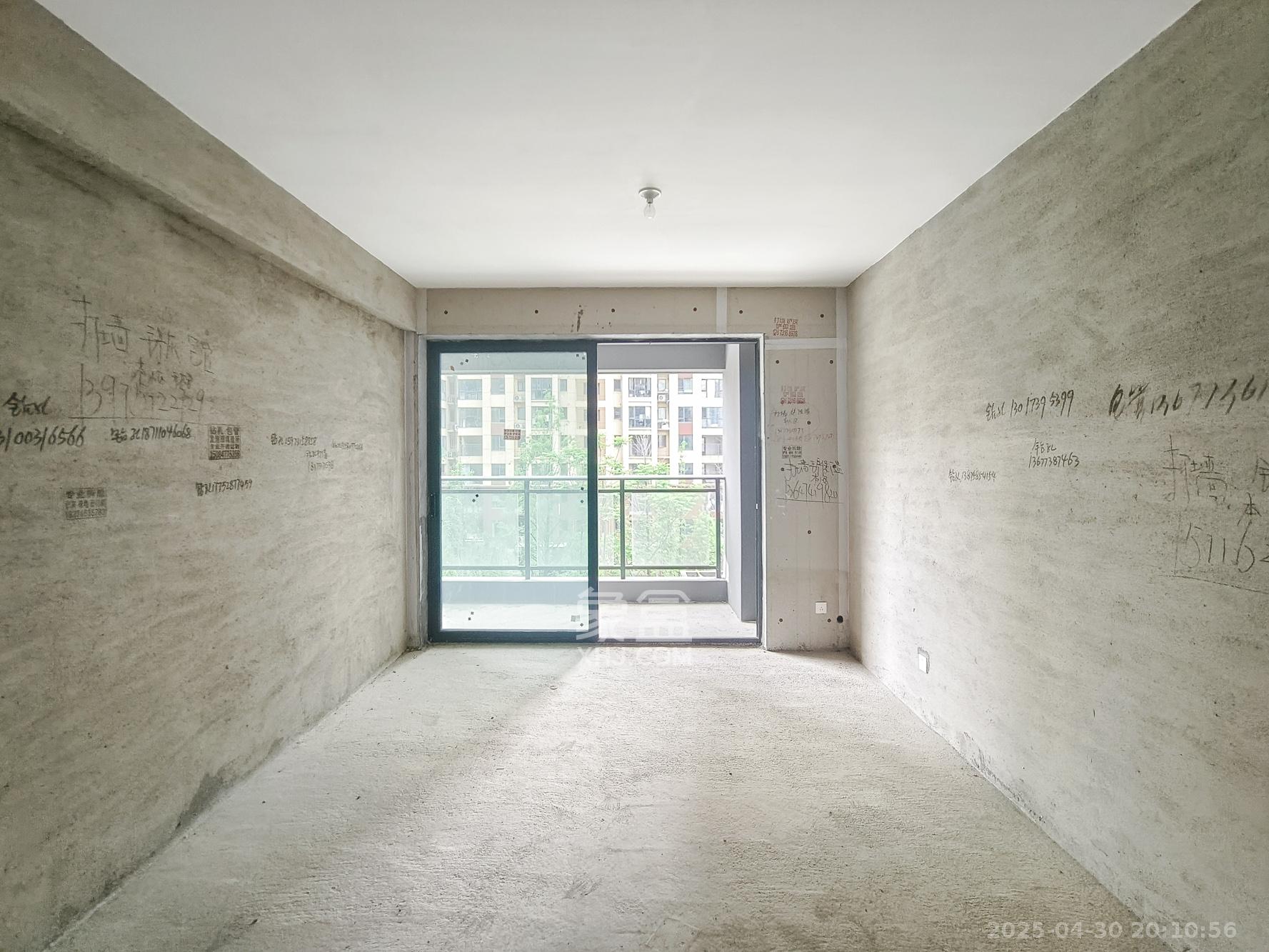 粤吉汇玺 3室2厅1卫 78.8万 粤吉汇玺 3室2厅1卫 78.8万客厅