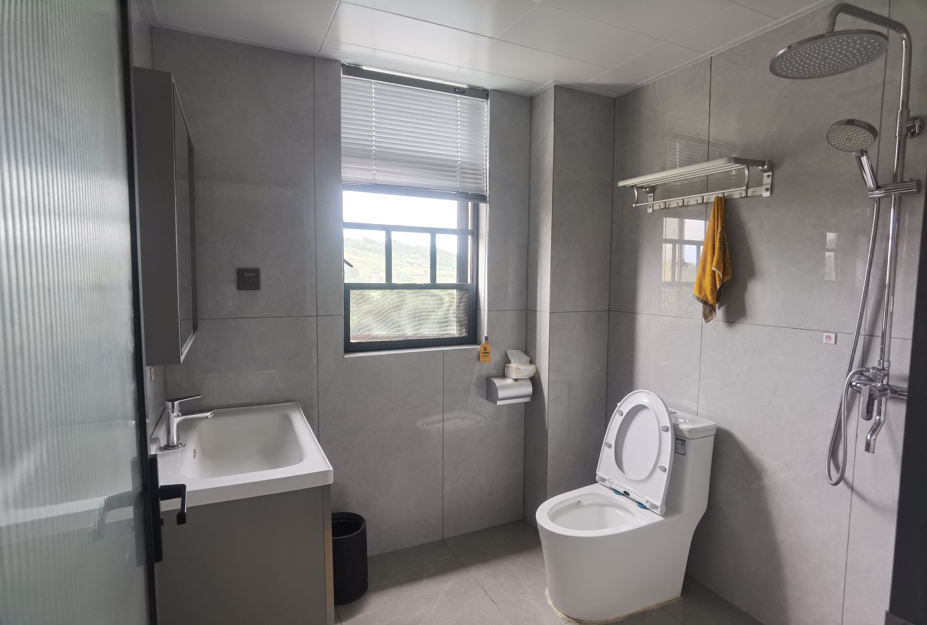 天门壹号 4室2厅2卫 2500.0元/月 天门壹号 4室2厅2卫 2500.0元/月室内图