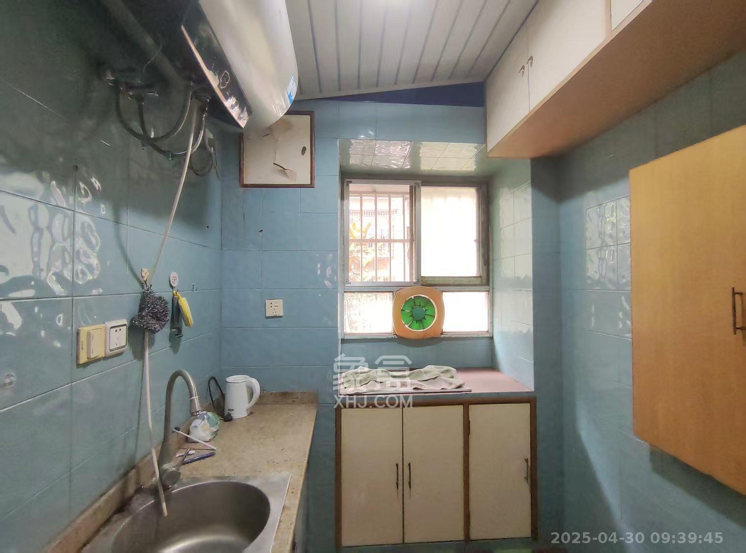 左家塘散盘(营山巷、曾家湾巷、妹子山巷) 2室1厅1卫 1600.0元/月 左家塘散盘(营山巷、曾家湾巷、妹子山巷) 2室1厅1卫 1600.0元/月室内图