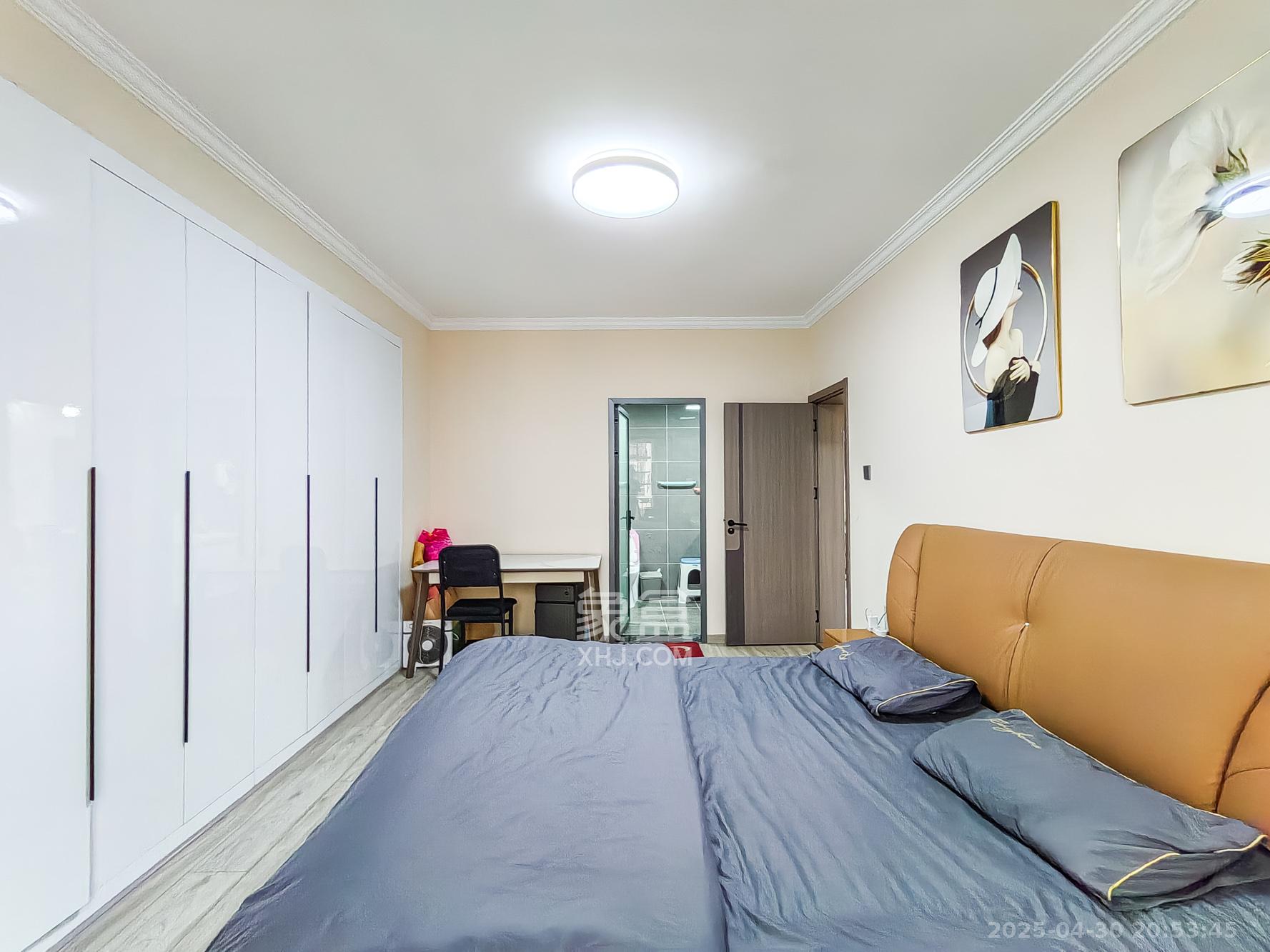 阳光丽景  3室2厅2卫    89.8万 阳光丽景  3室2厅2卫    89.8万卧室