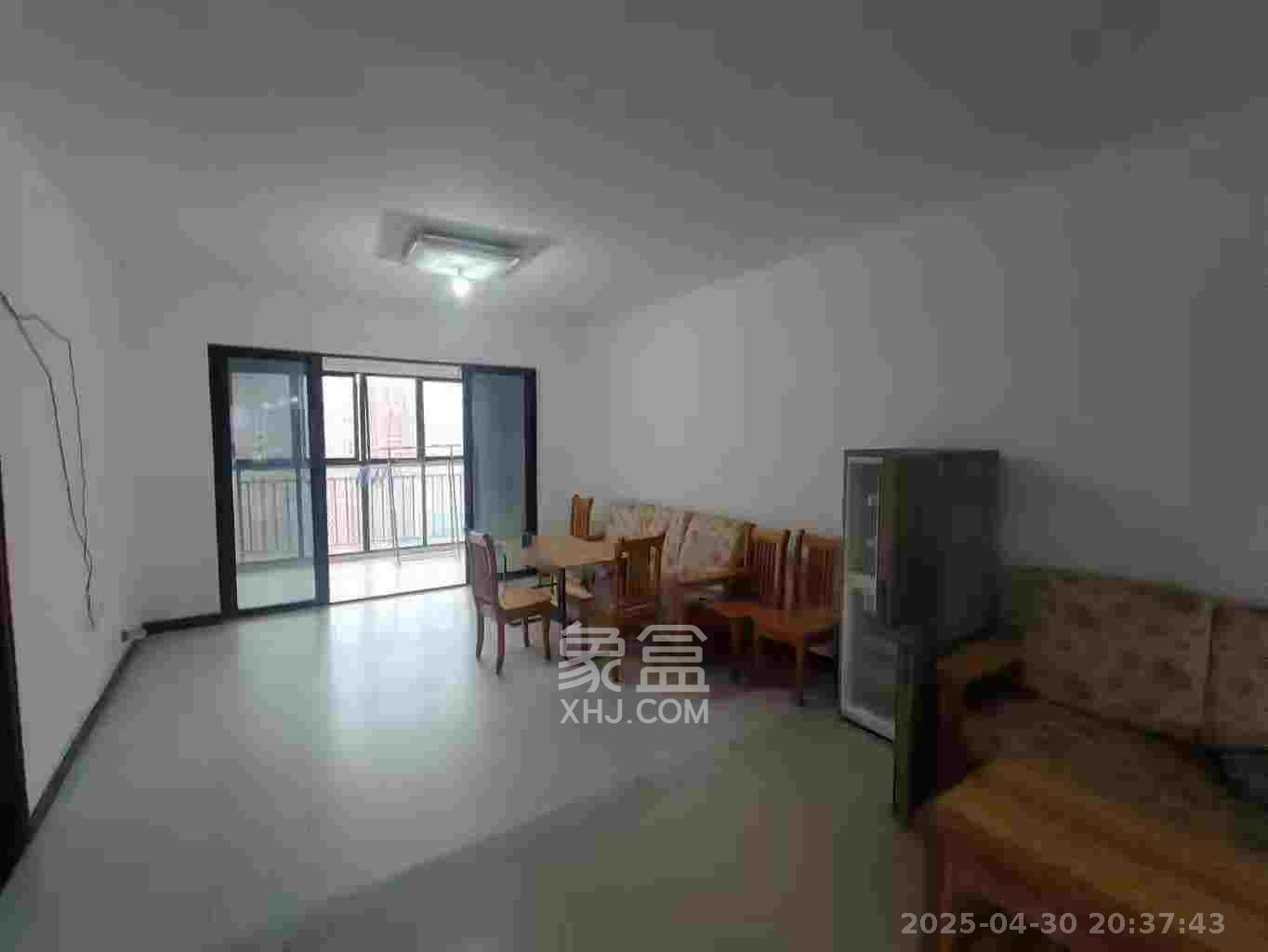 德润小区(丰升德润小区) 4室2厅2卫 3000.0元/月 德润小区(丰升德润小区) 4室2厅2卫 3000.0元/月室内图