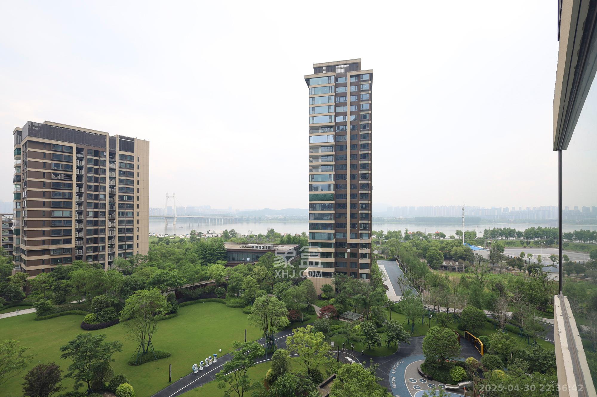 中欣楚天御府  5室2厅3卫   498.00万其他