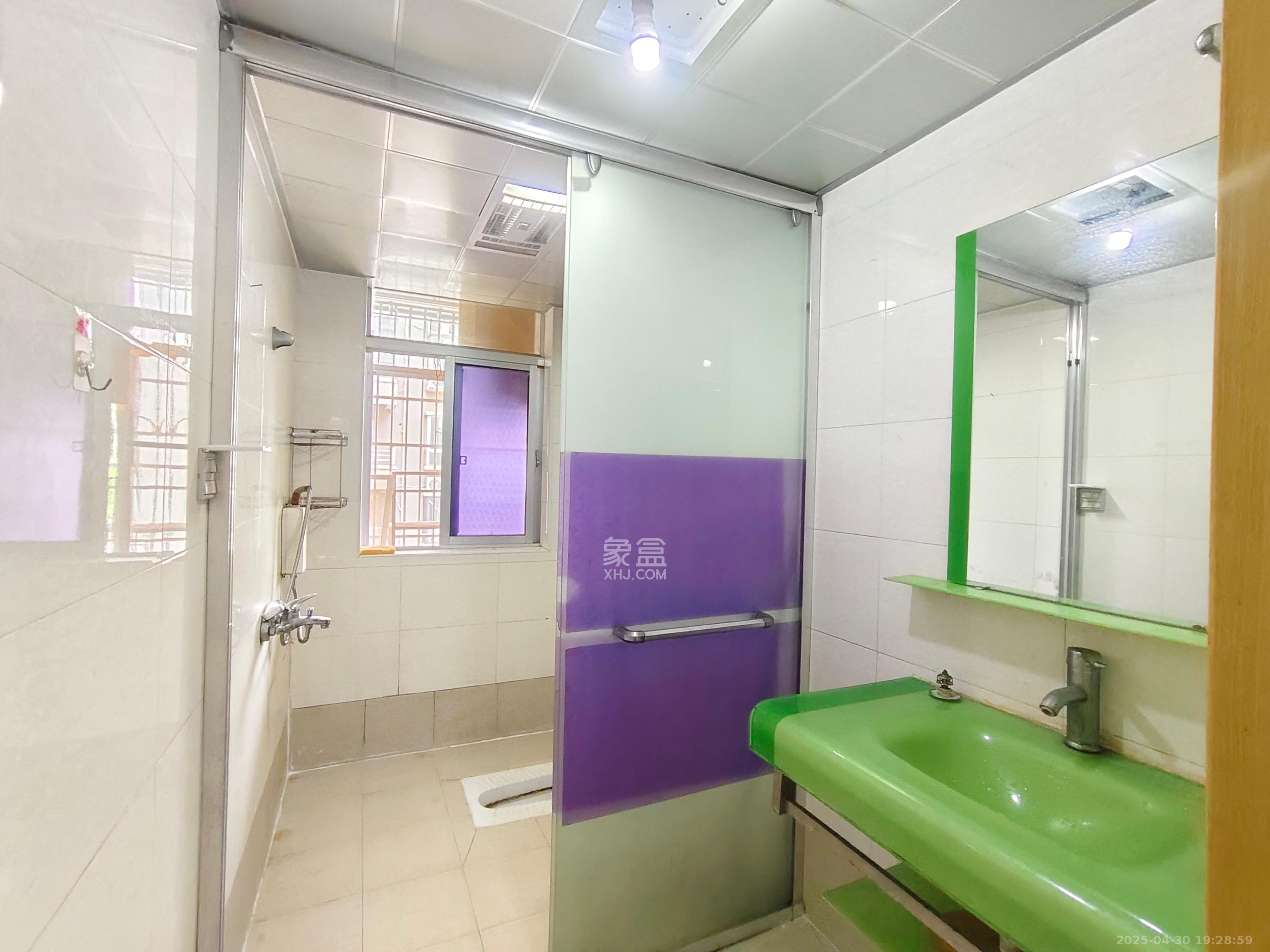 锑都家园 3室2厅2卫 1800.0元/月 锑都家园 3室2厅2卫 1800.0元/月室内图