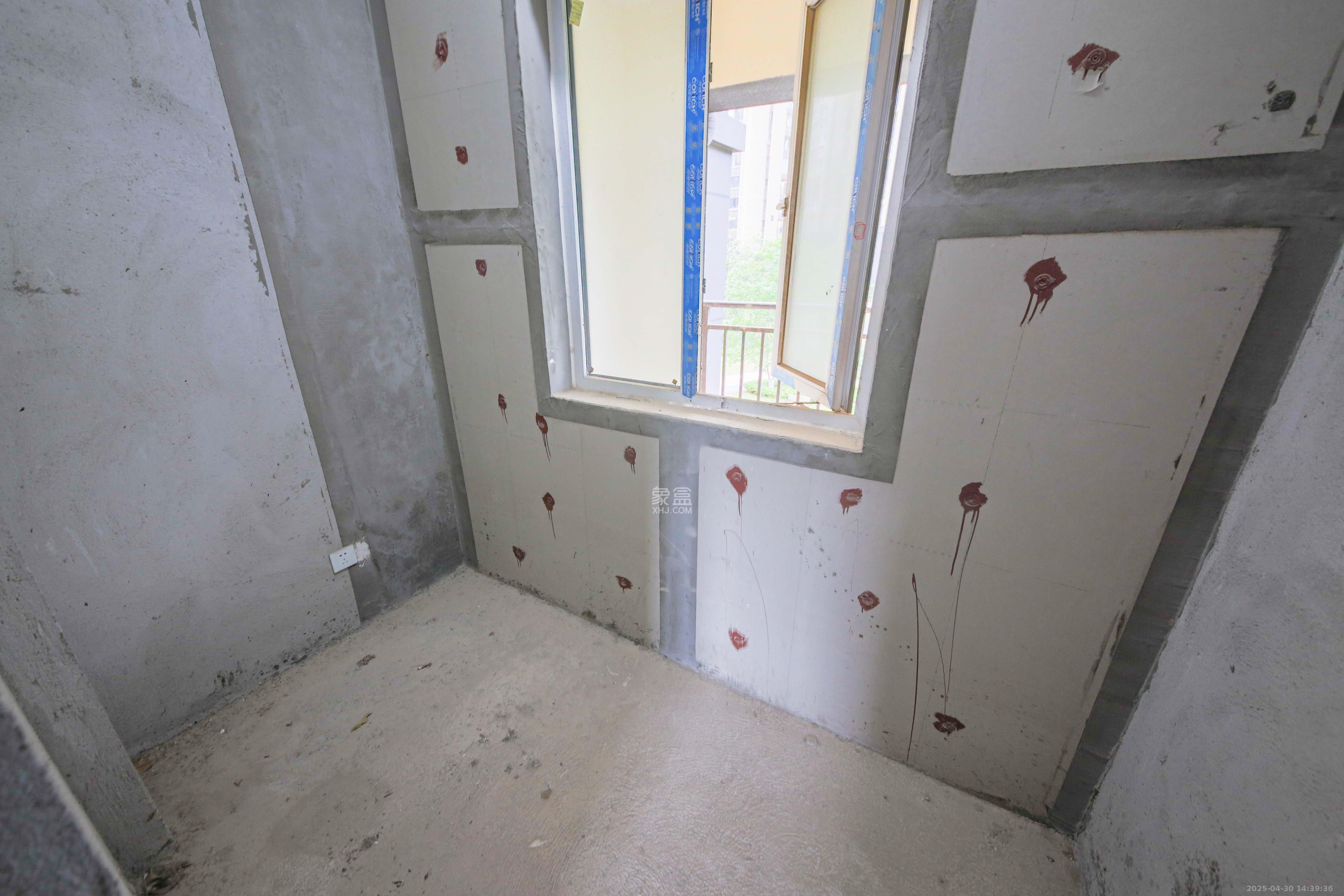 克拉美丽山庄（晟领国际）  4室2厅2卫    105.0万卧室