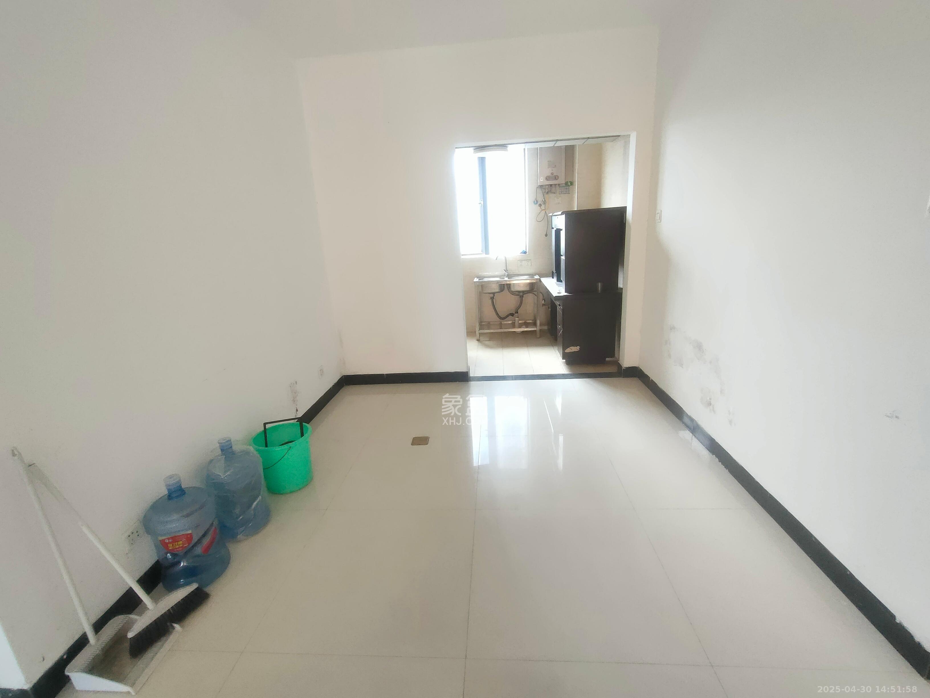 凯通国际城(凯通朝庭)  2室2厅2卫    2500.0元/月 凯通国际城(凯通朝庭)  2室2厅2卫    2500.0元/月室内图